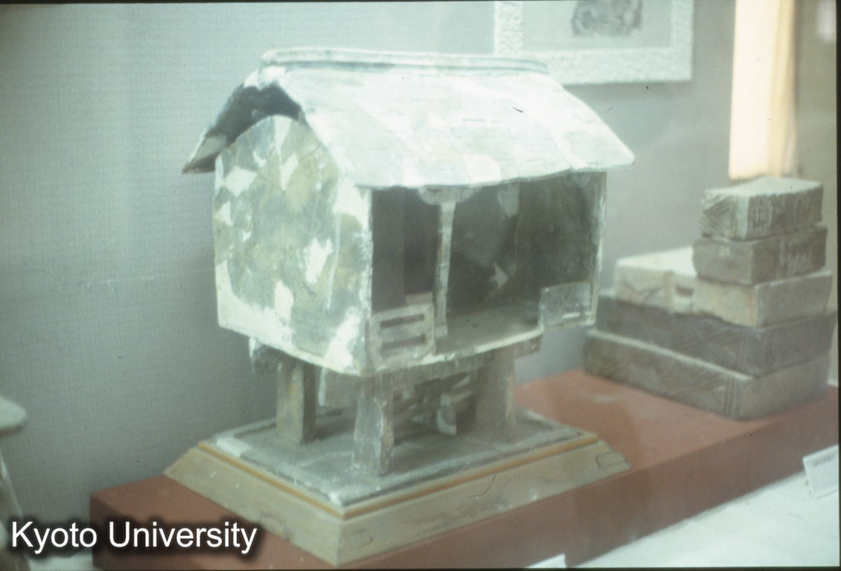 1541_漢代 干蘭陶屋（省博） 貴州赫章可楽 出土 (1)