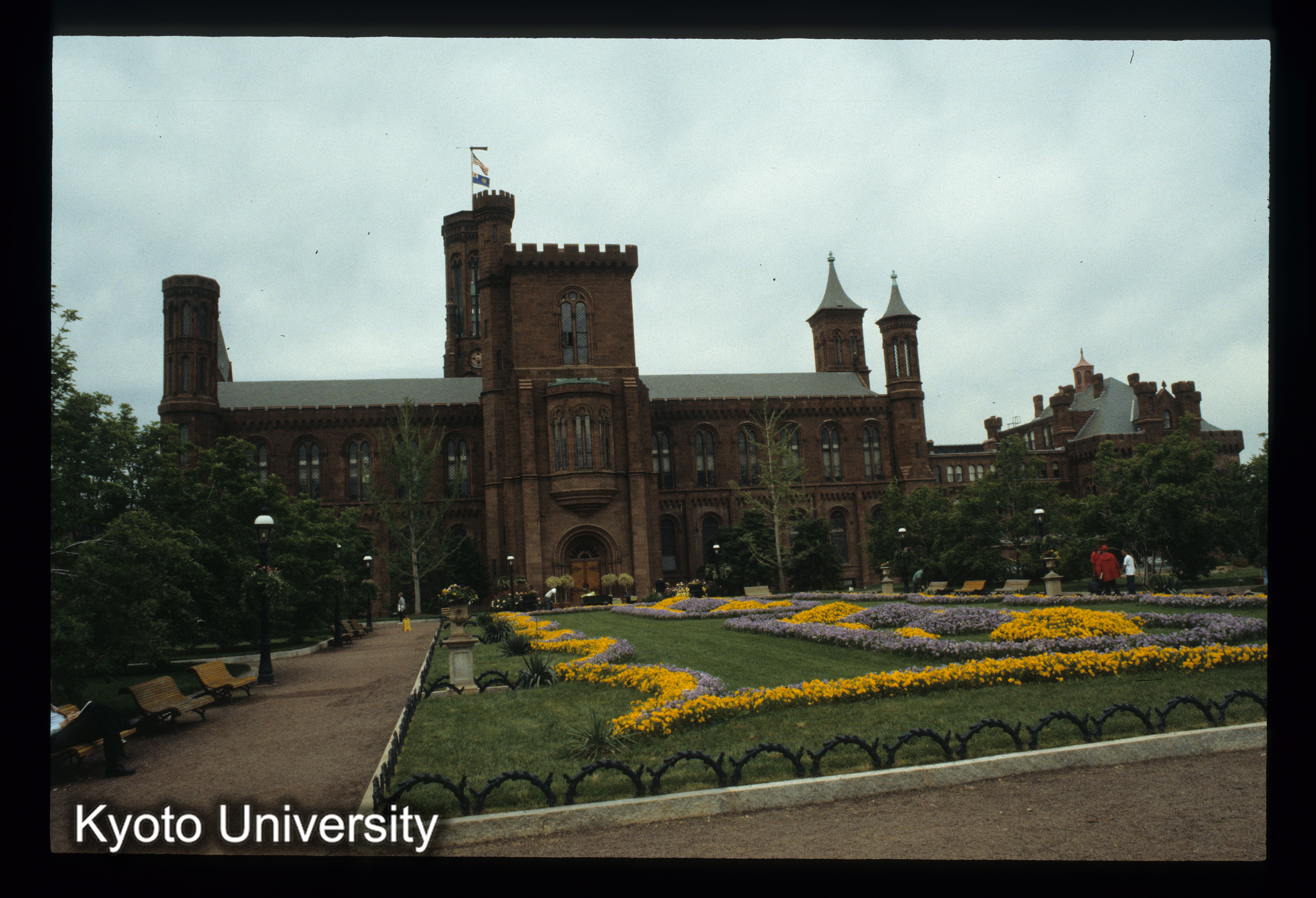 Smithsonian Castle (1)