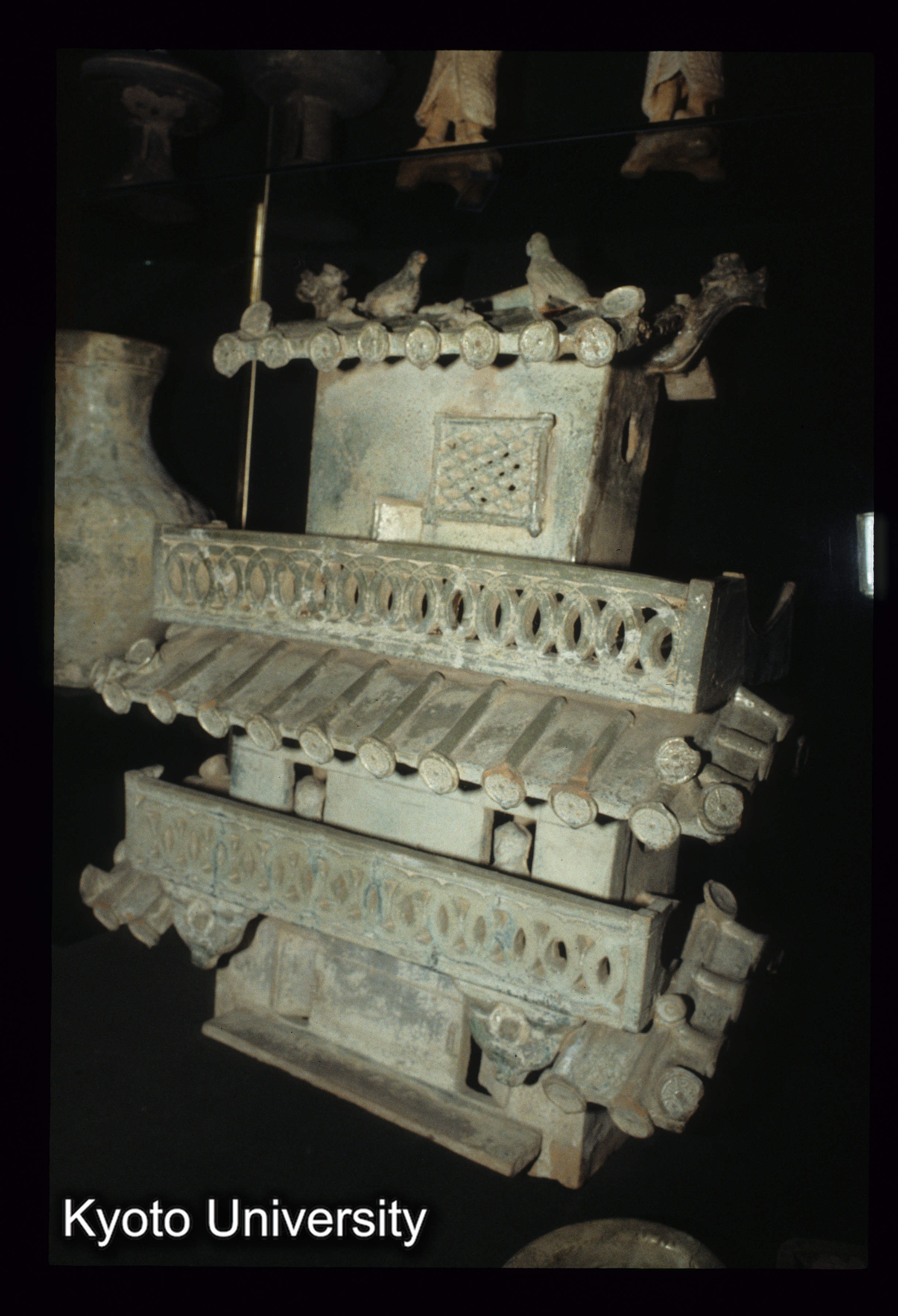 漢代陶楼 The Univ.Museum of Penn. (1)