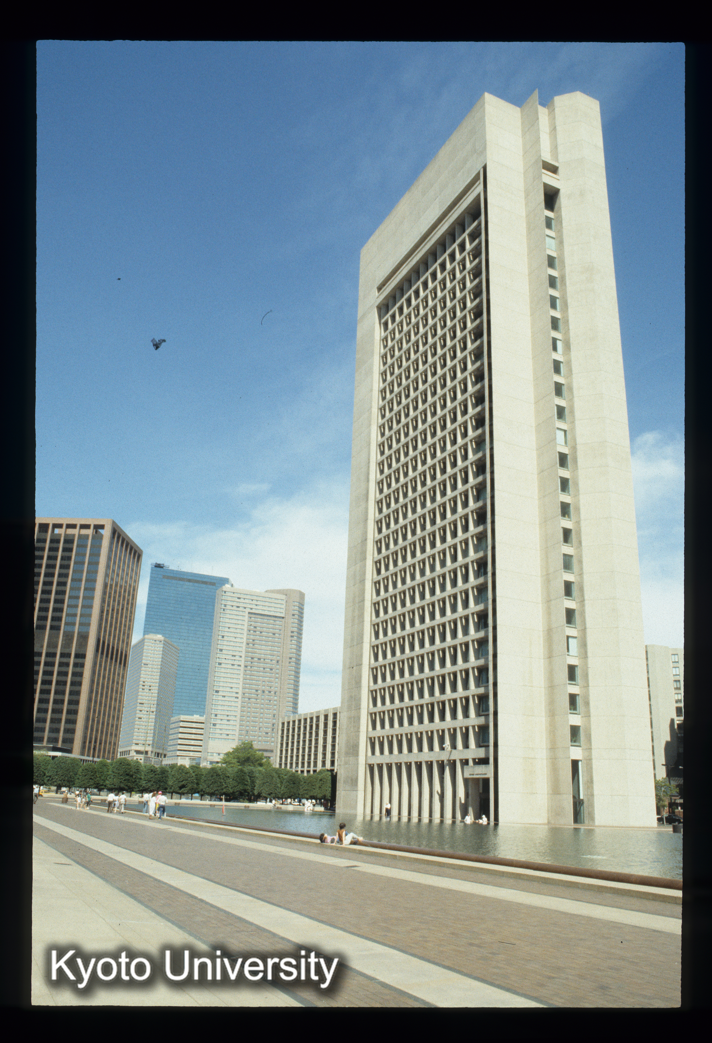 ［スライド］ (1)