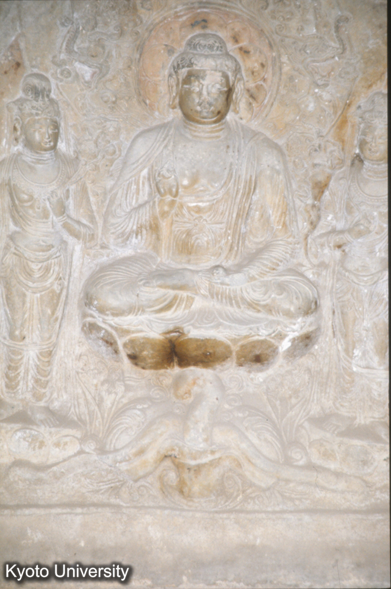 434_房山雲居寺 北塔 西南小塔 内三尊 (1)