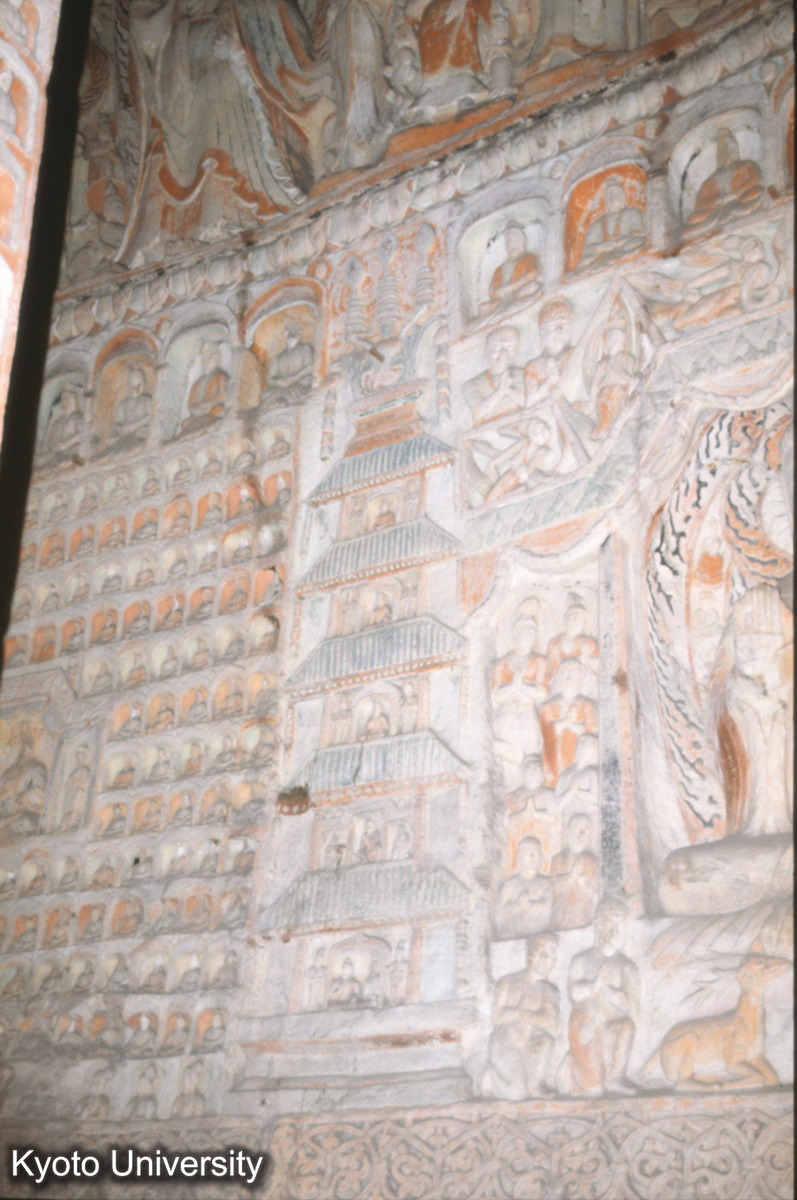 667_雲岡石窟 6窟 五層塔 (1)