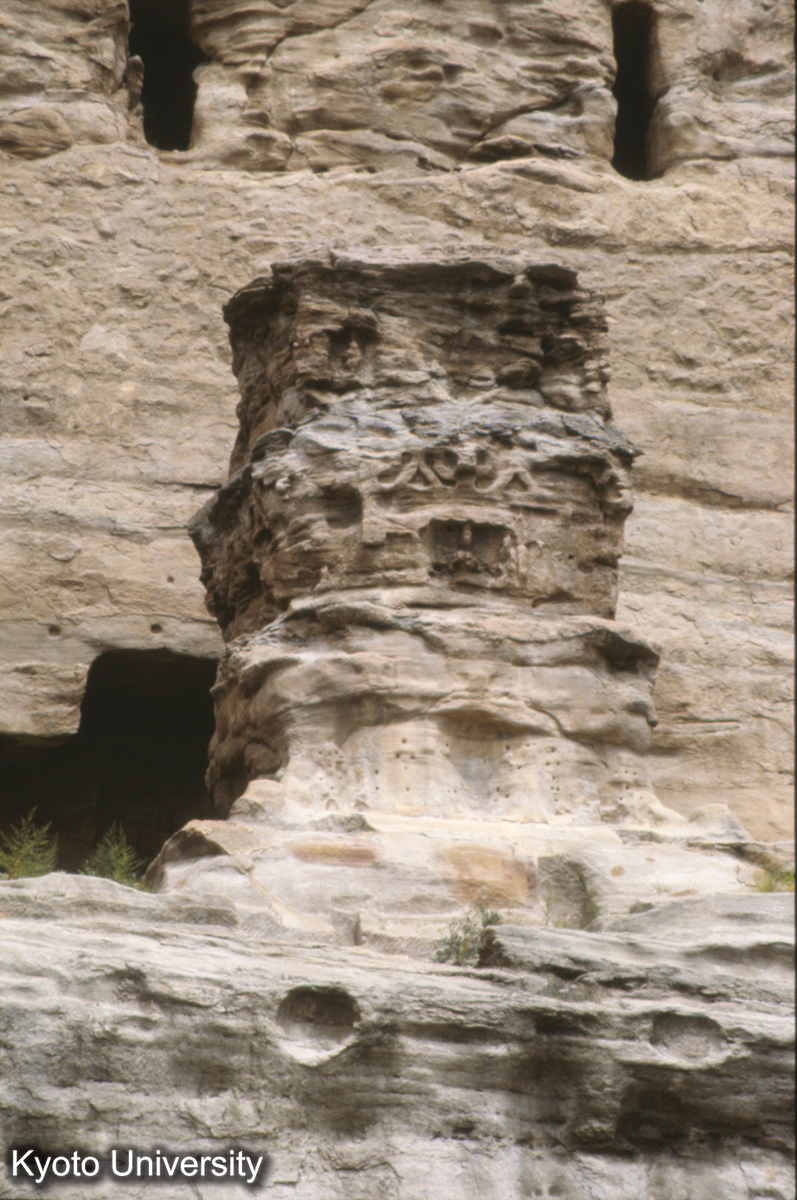 709_雲岡 3窟 双塔之東塔 (1)