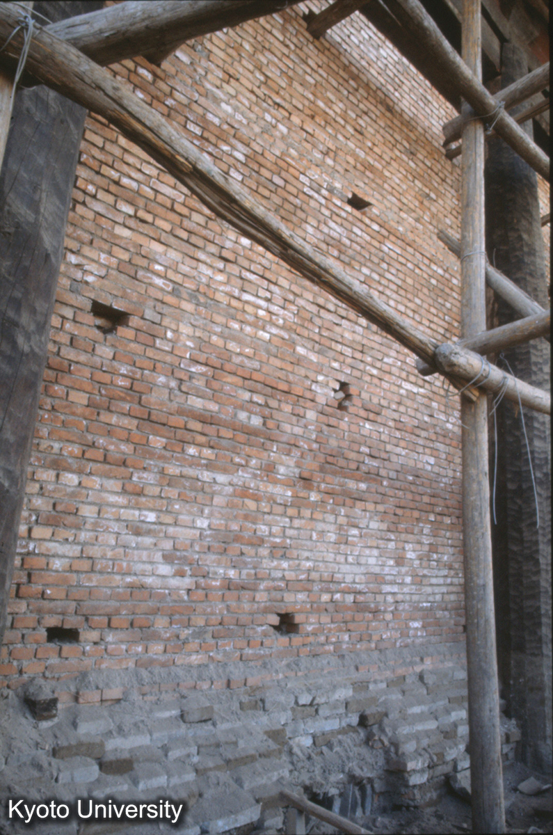 762_上華厳寺大雄宝殿 後壁 (1)