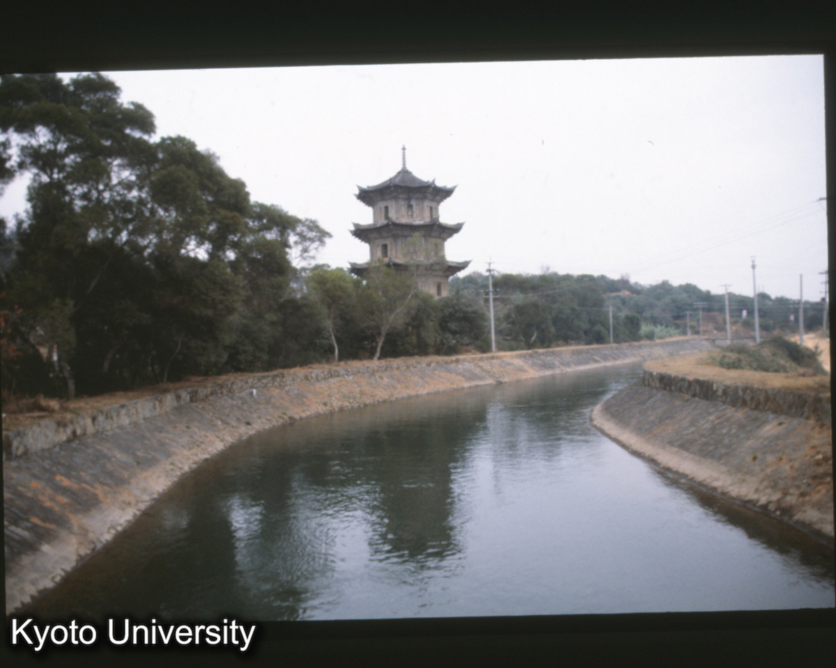 804_広化寺塔 (1)
