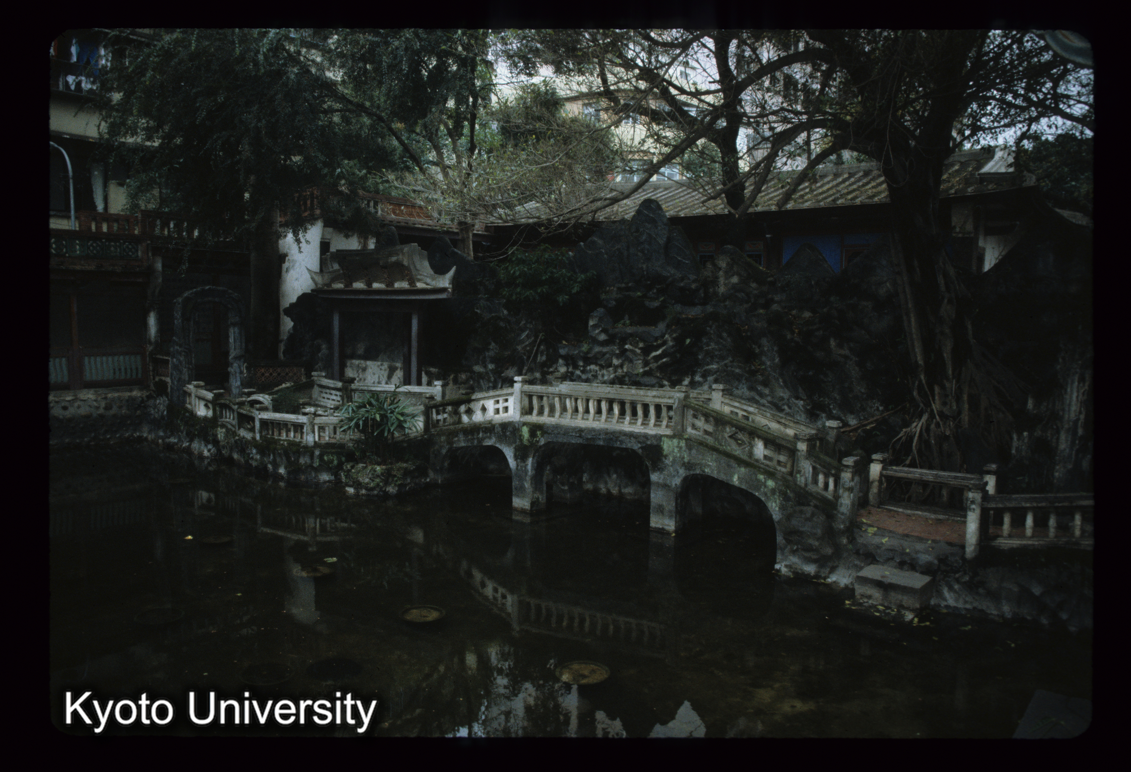 ［スライド］ (1)