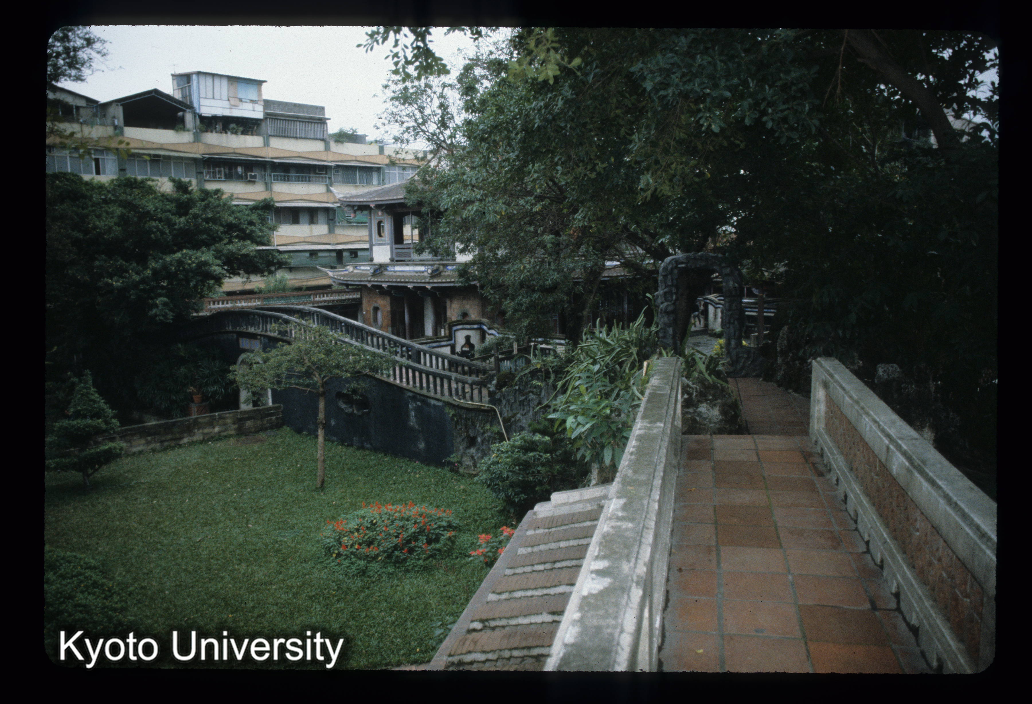 ［スライド］ (1)