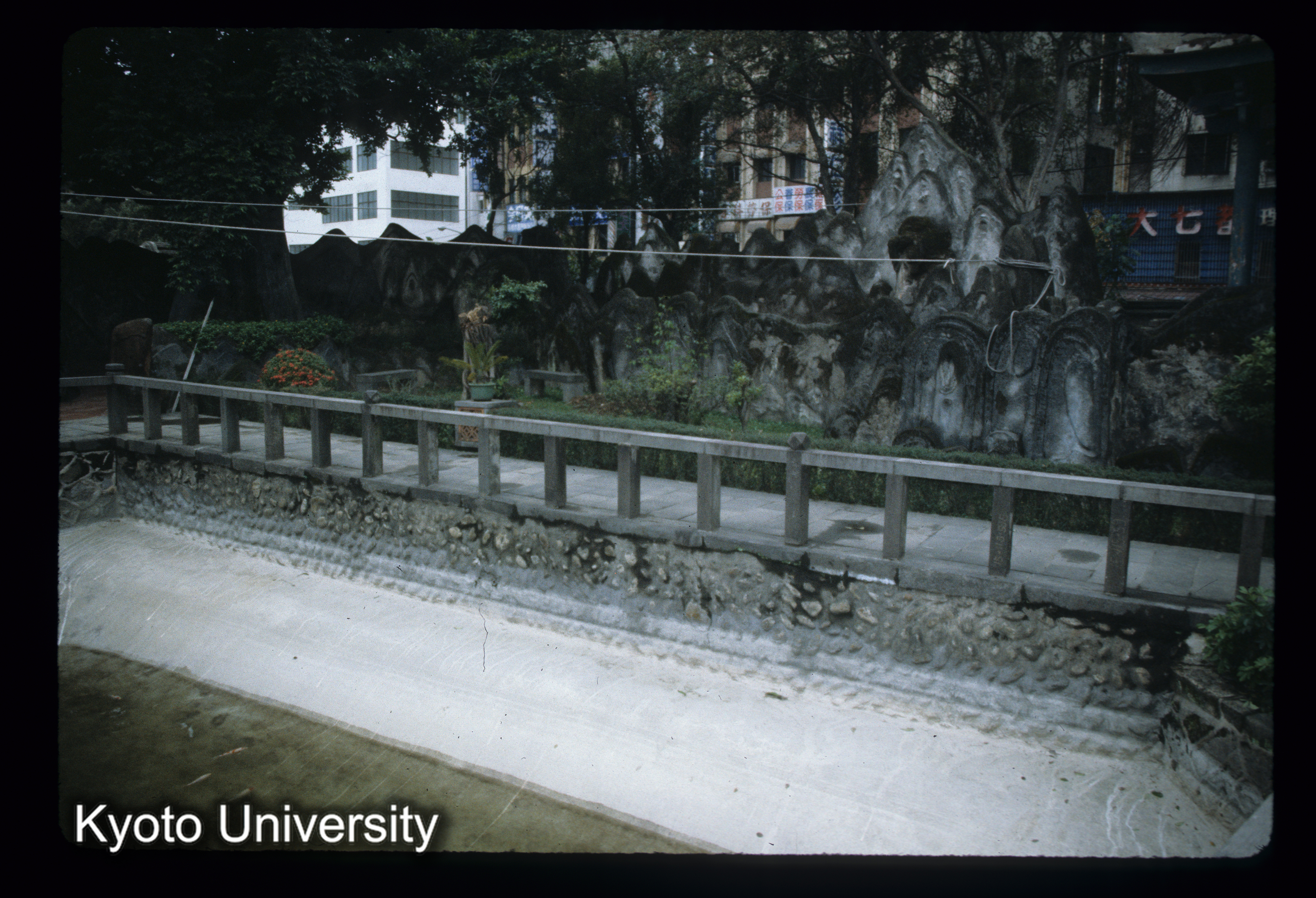 ［スライド］ (1)