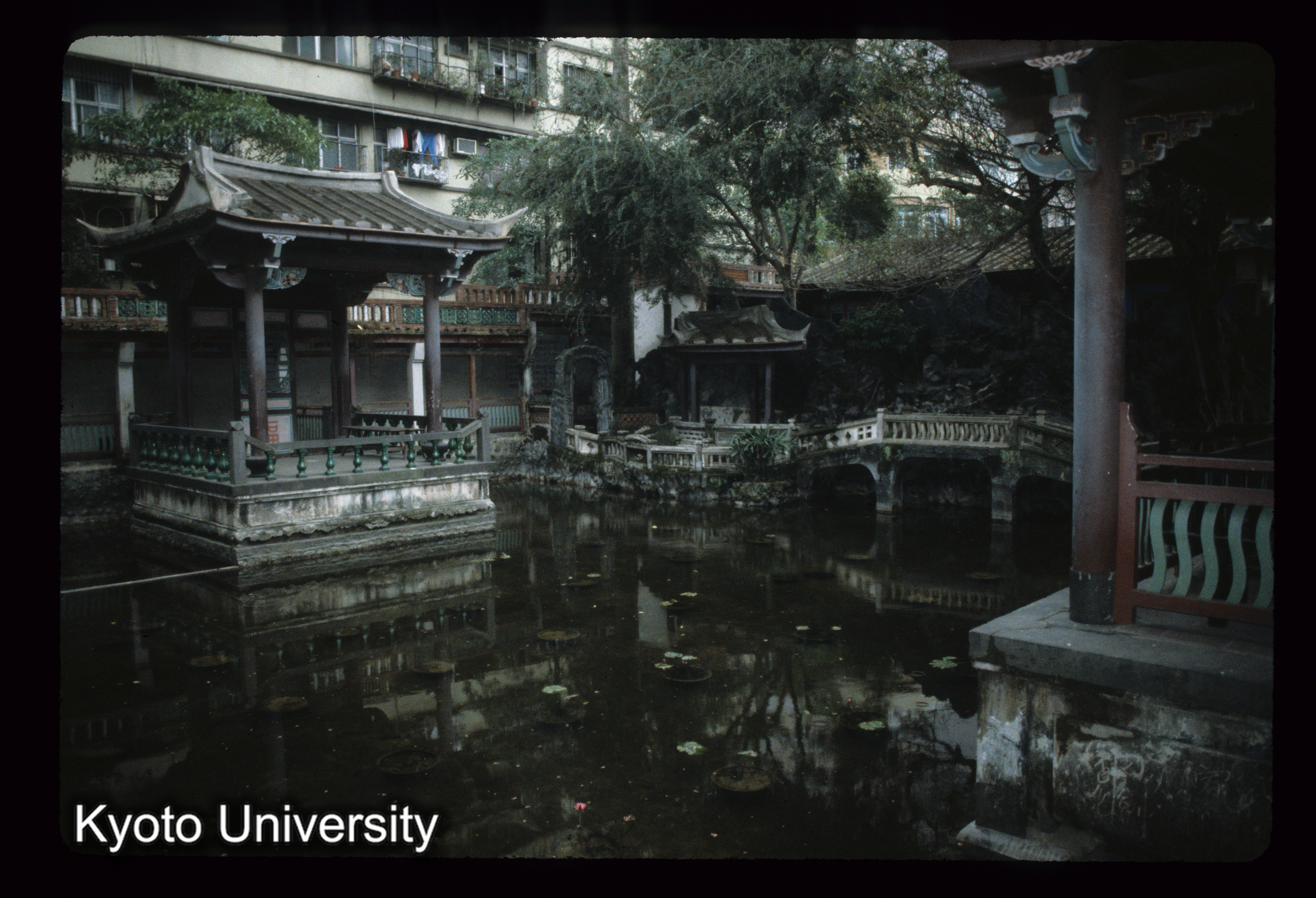 ［スライド］ (1)