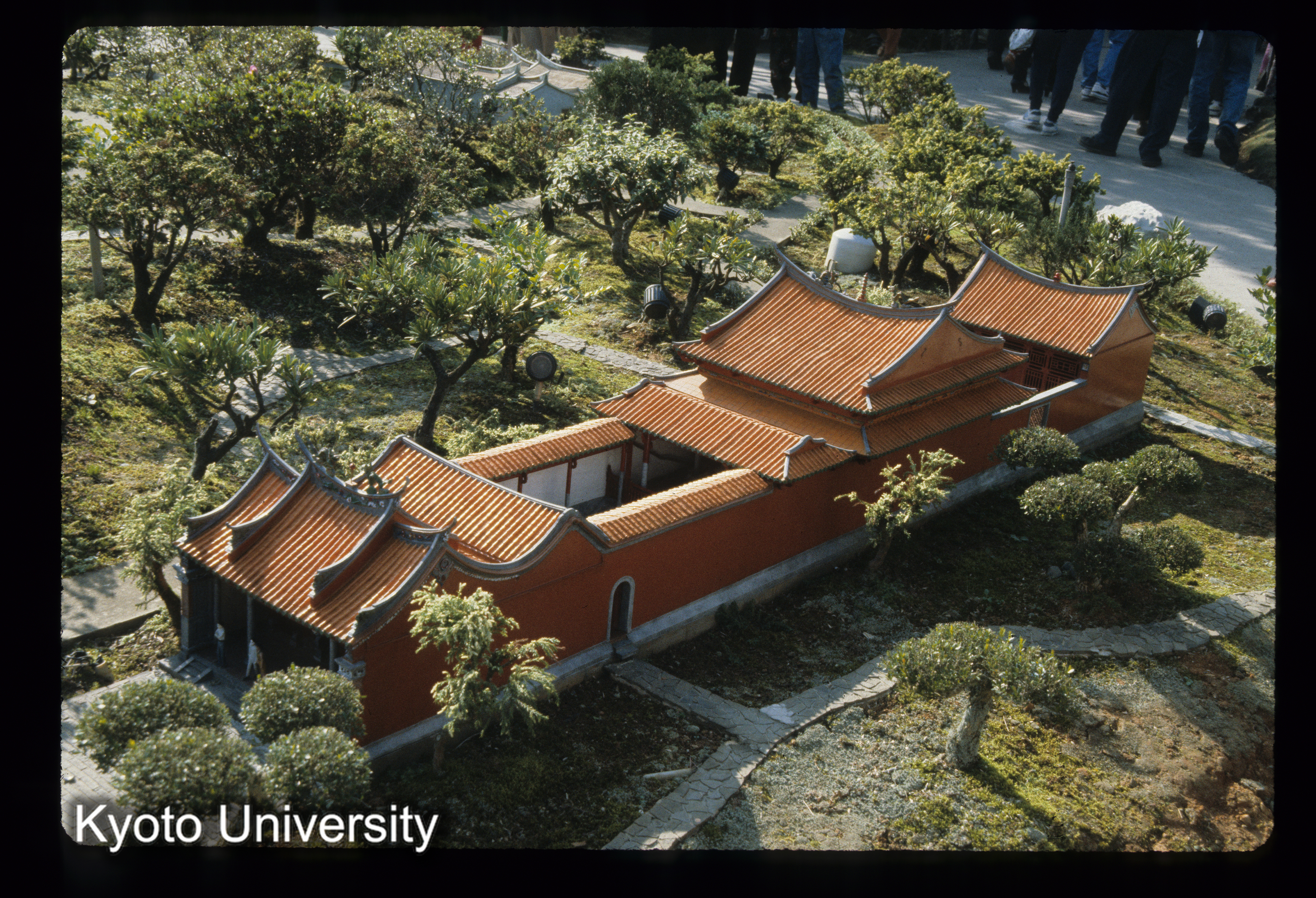 ［スライド］ (1)