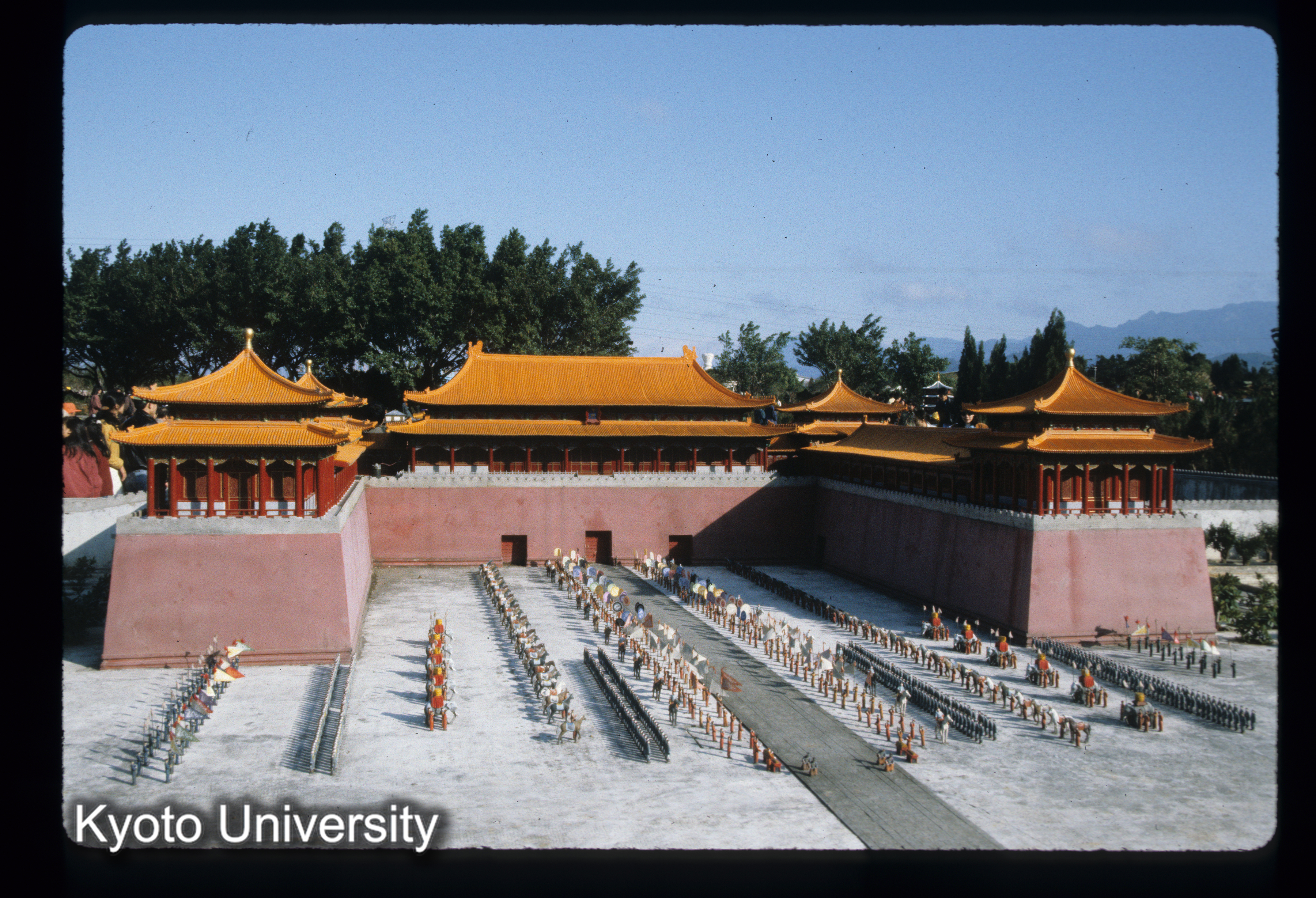 ［スライド］ (1)