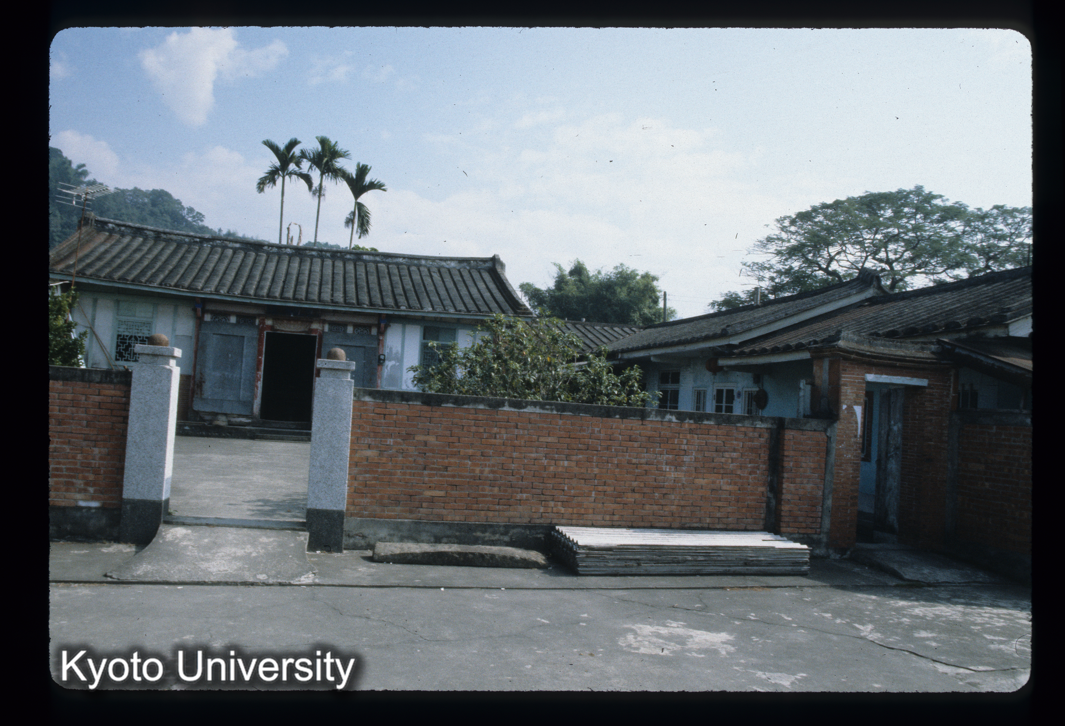 ［スライド］ (1)