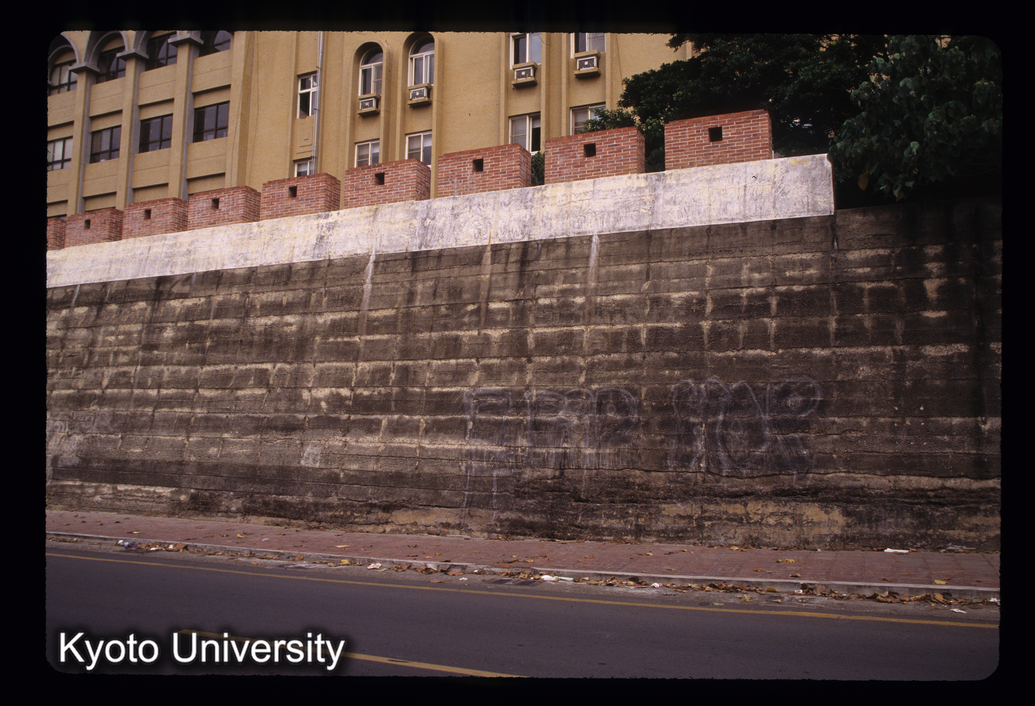 ［スライド］ (1)