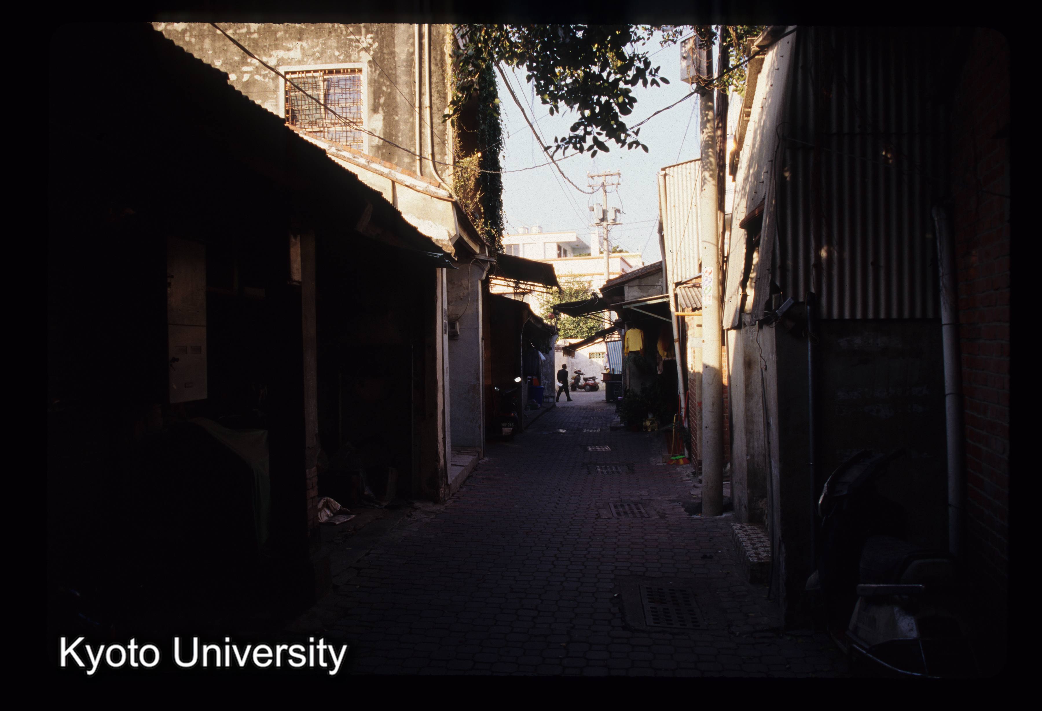 ［スライド］ (1)