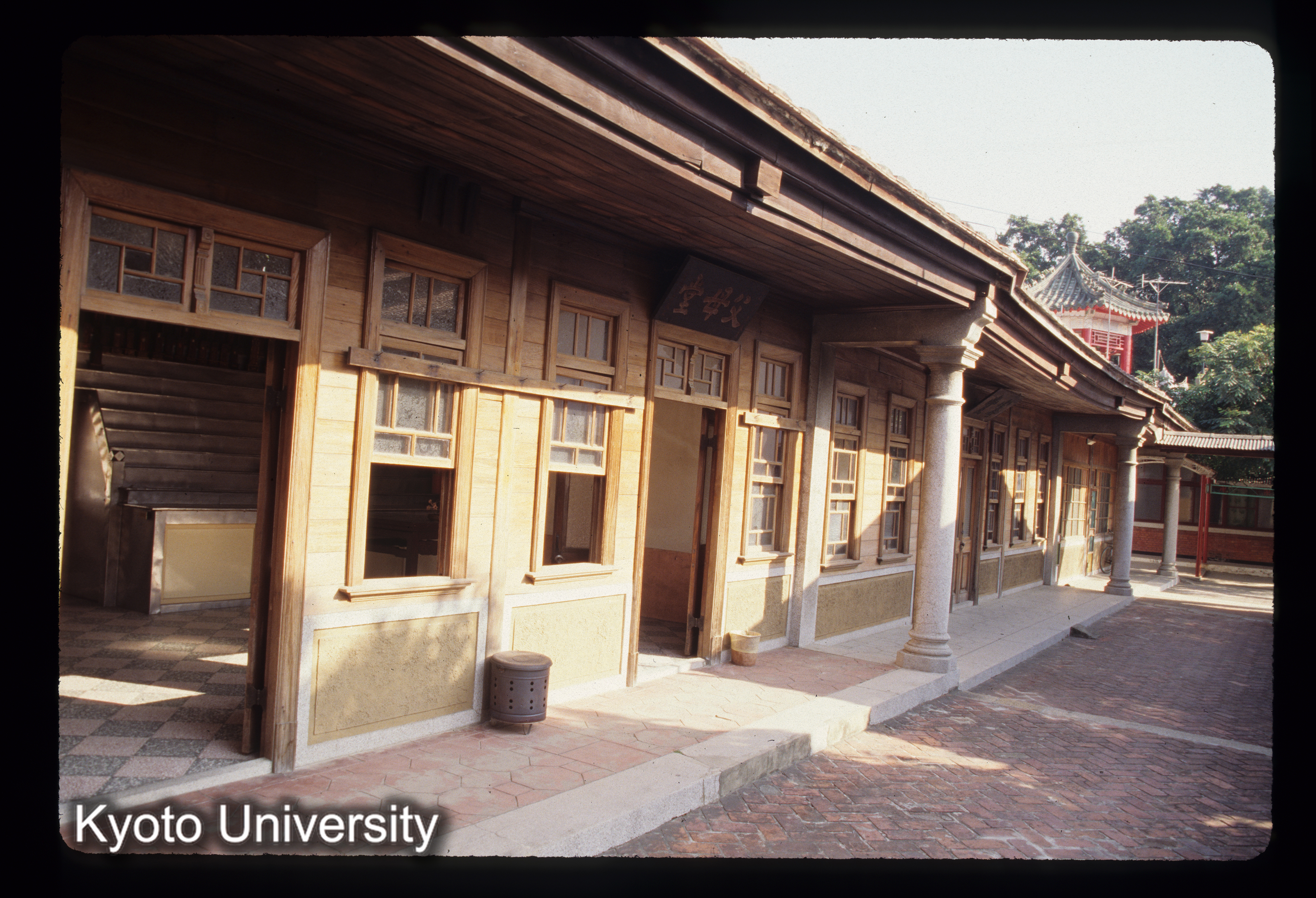 ［スライド］ (1)