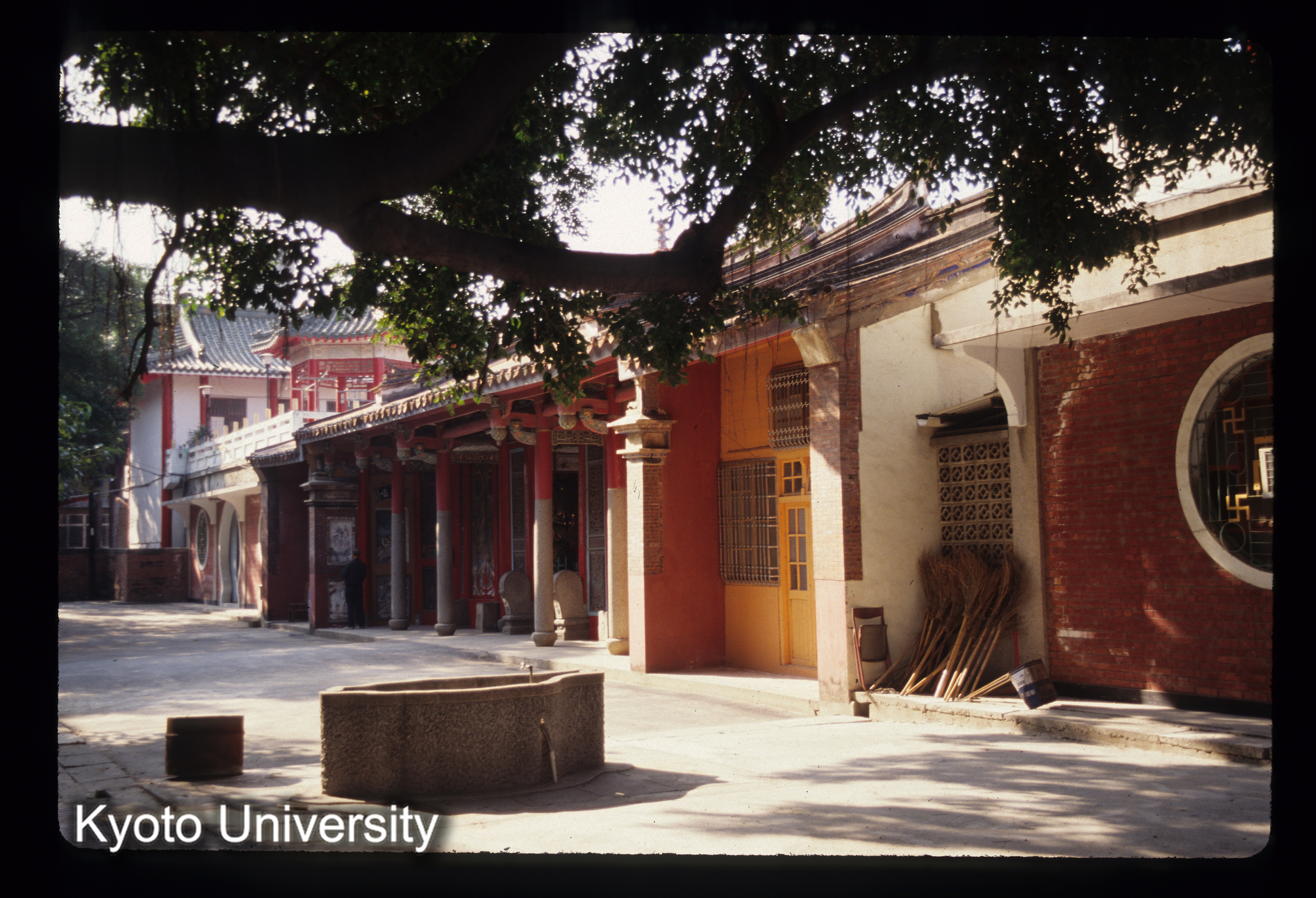 ［スライド］ (1)