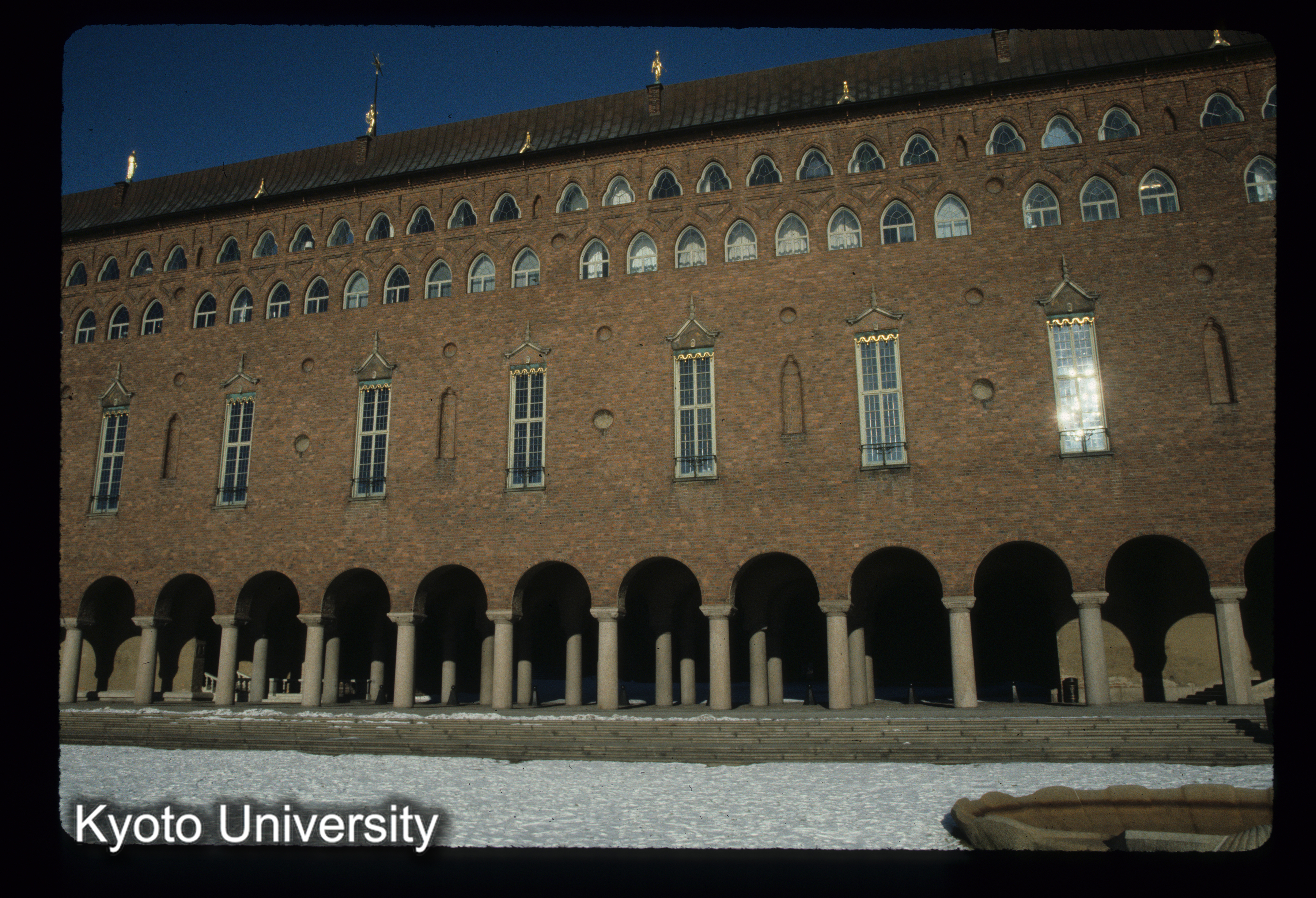 ［スライド］ (1)