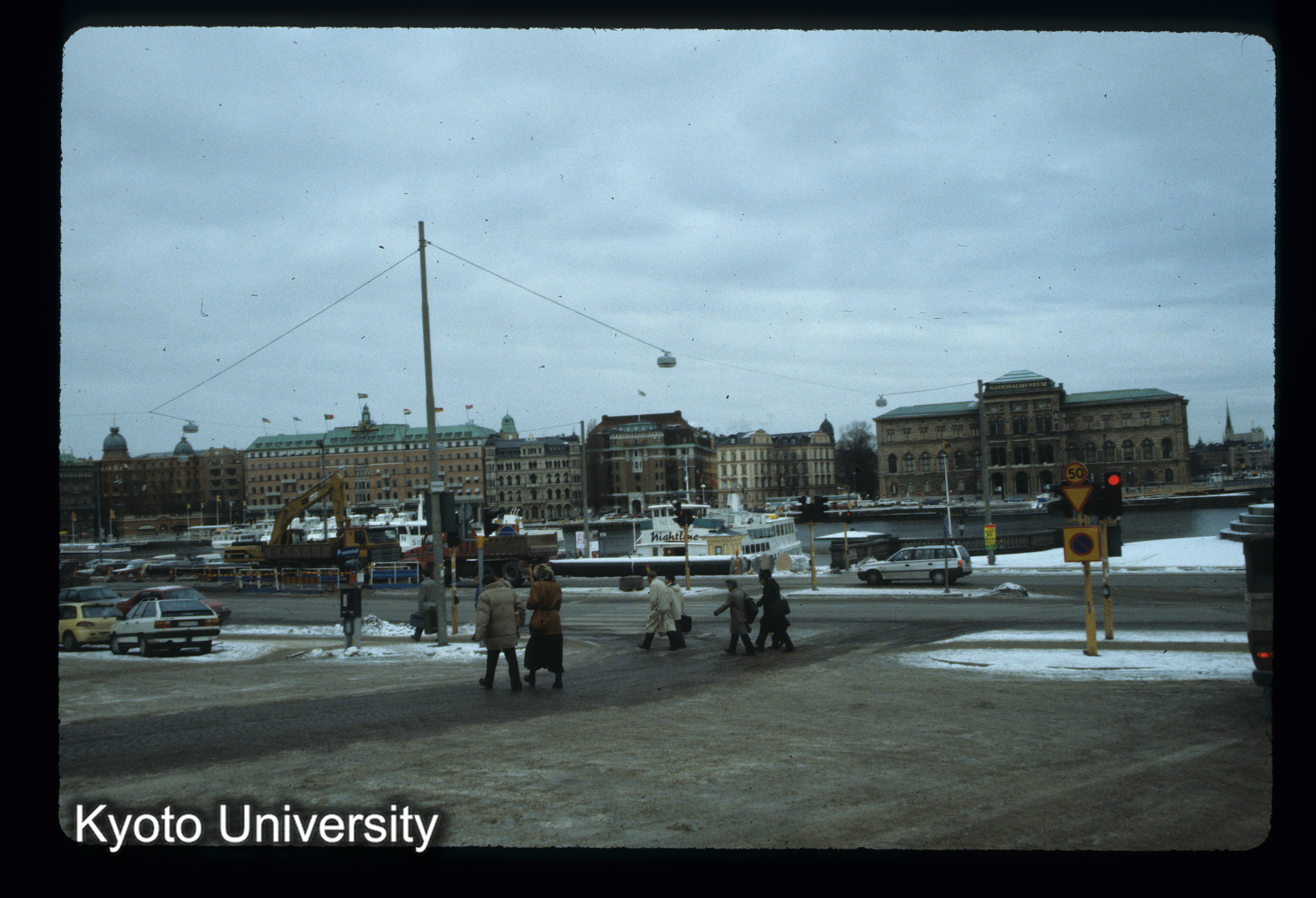 ［スライド］ (1)