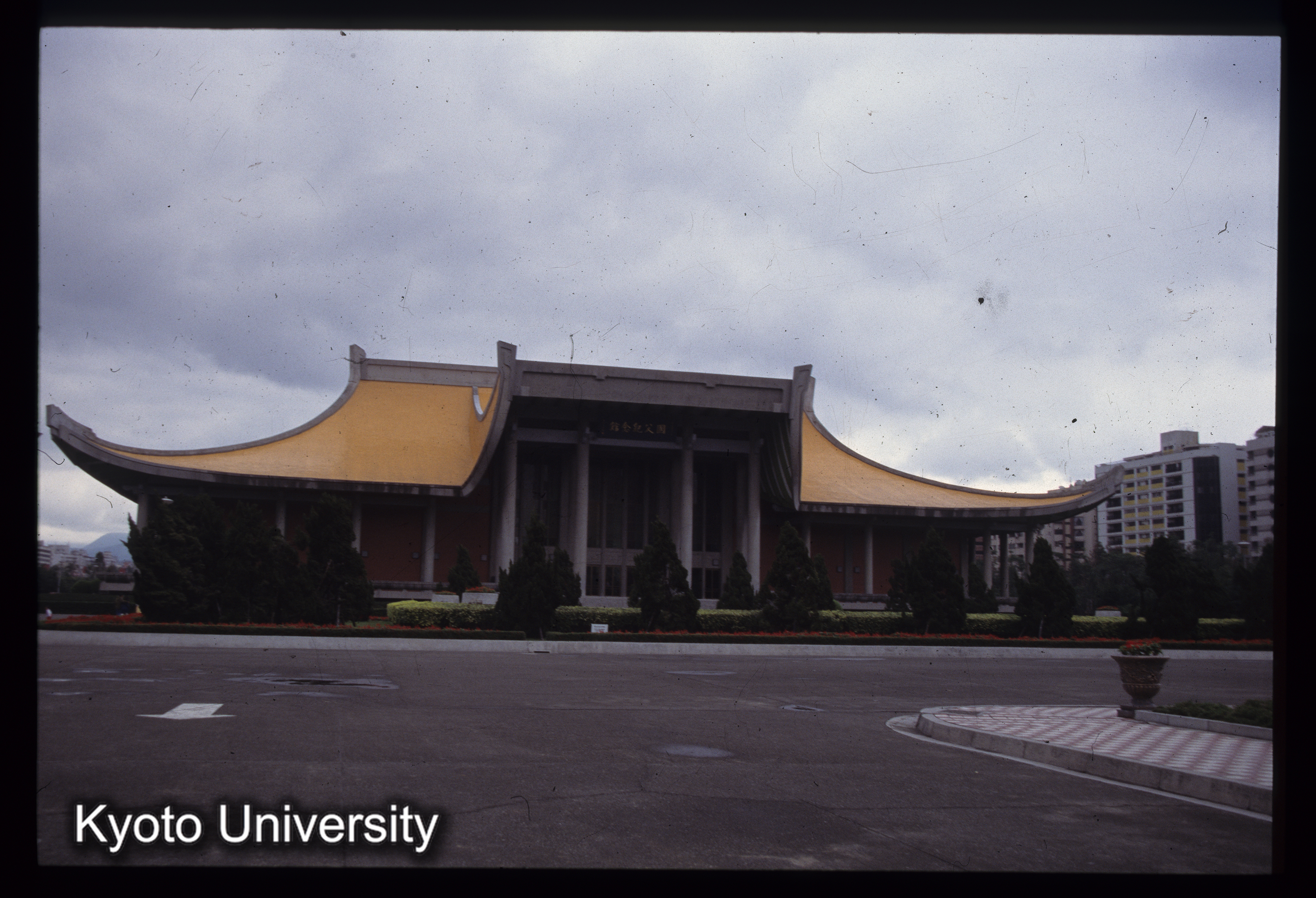 ［スライド］ (1)