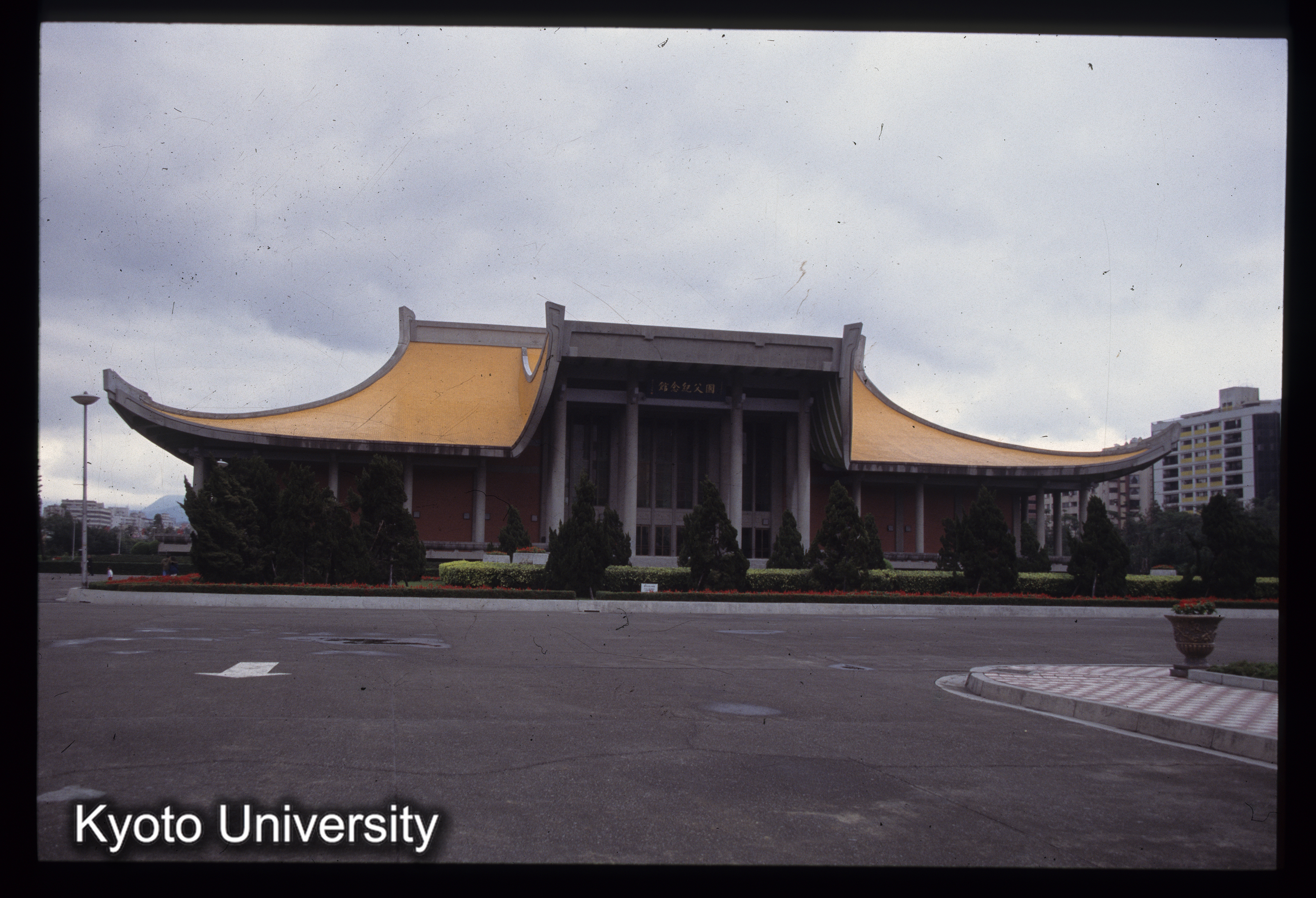 ［スライド］ (1)