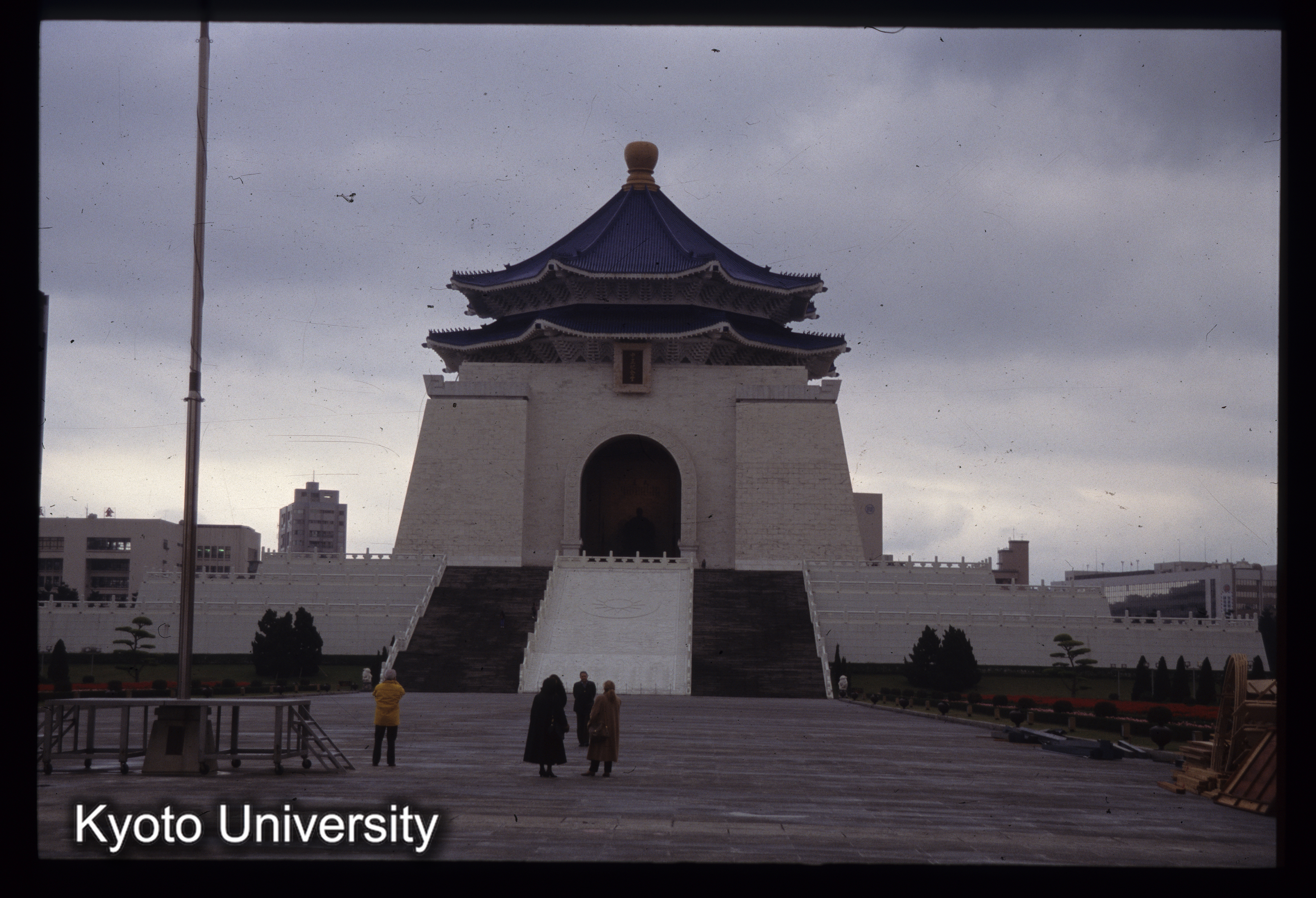 ［スライド］ (1)