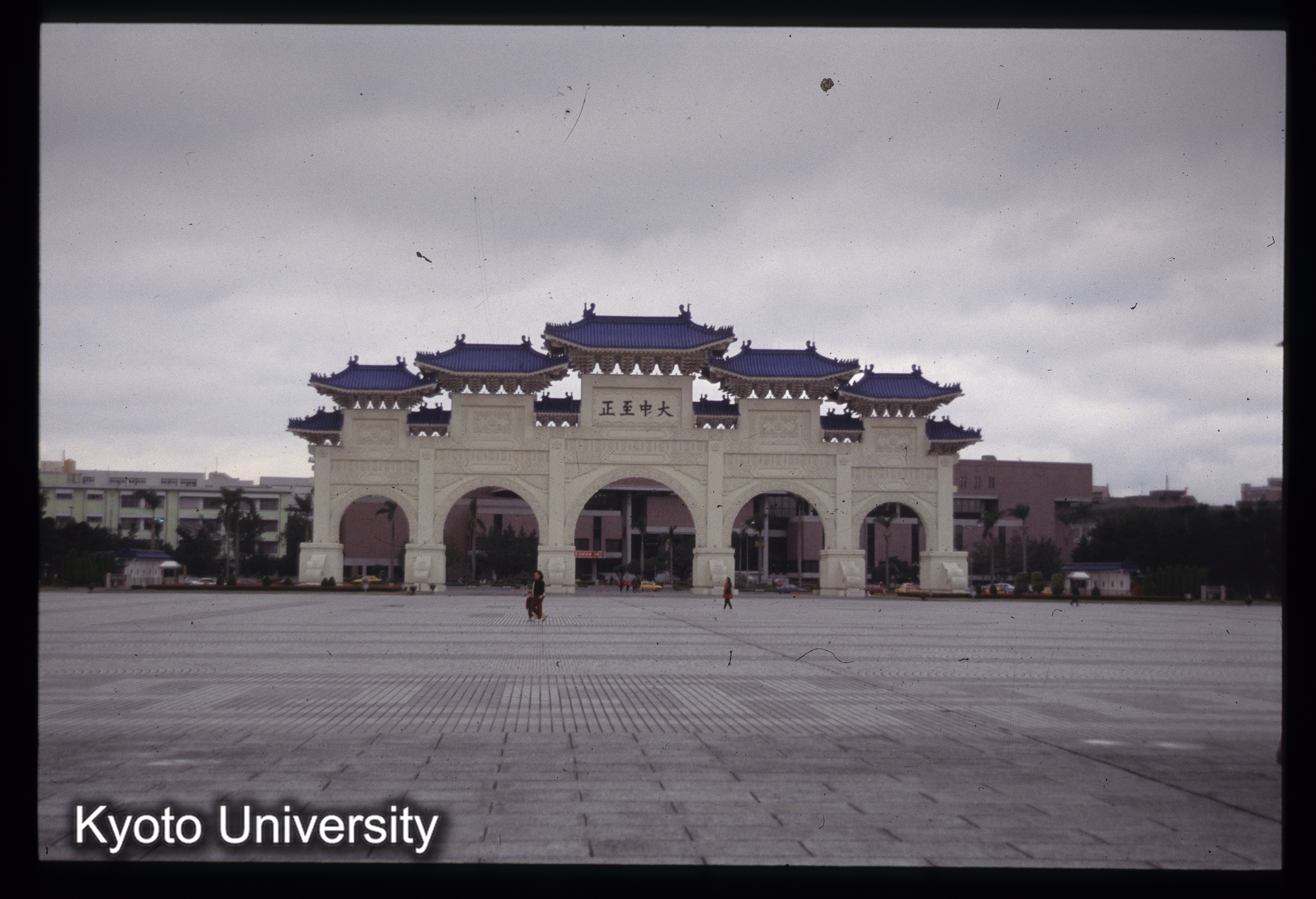 ［スライド］ (1)