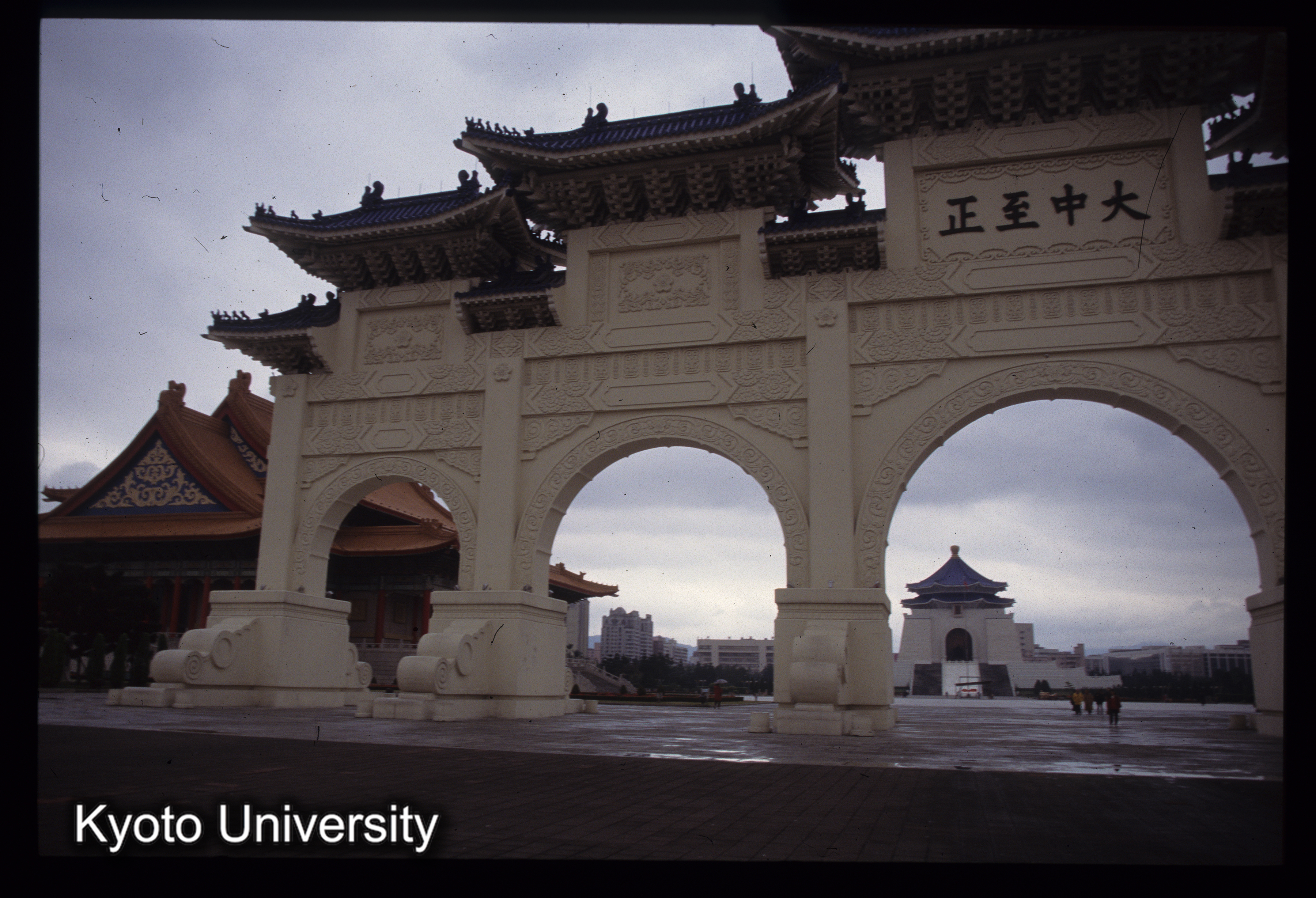 ［スライド］ (1)