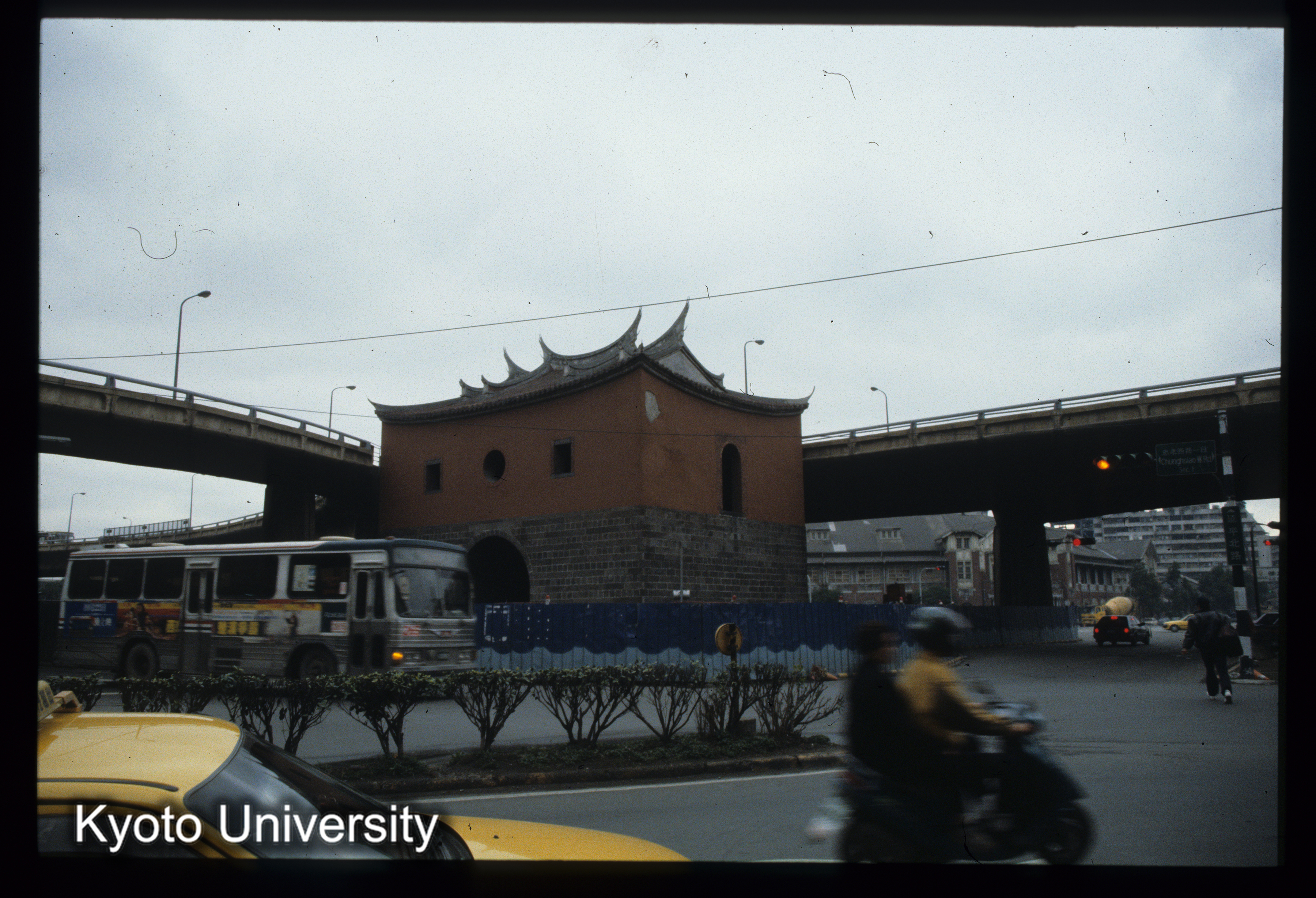 ［スライド］ (1)