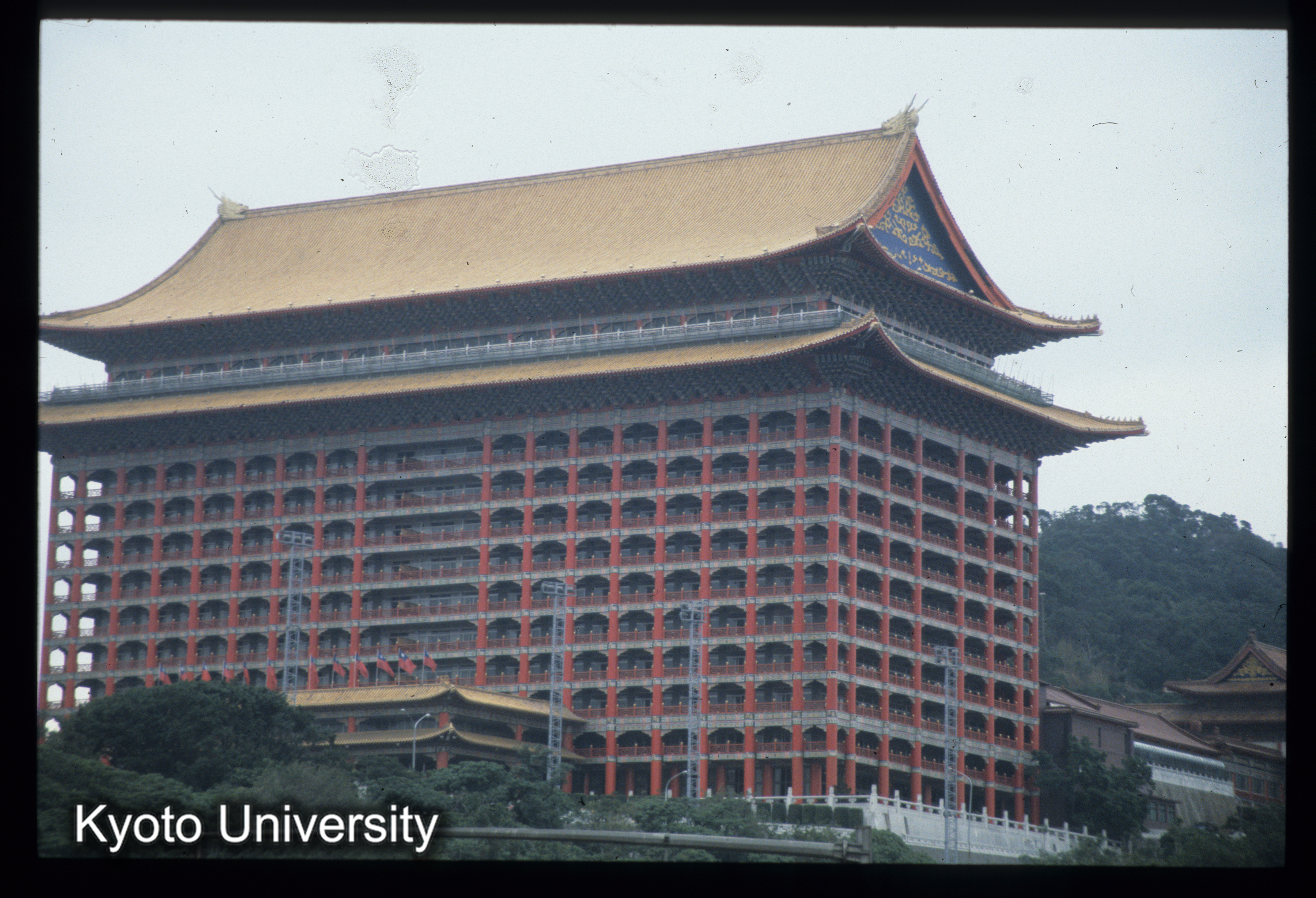 ［スライド］ (1)