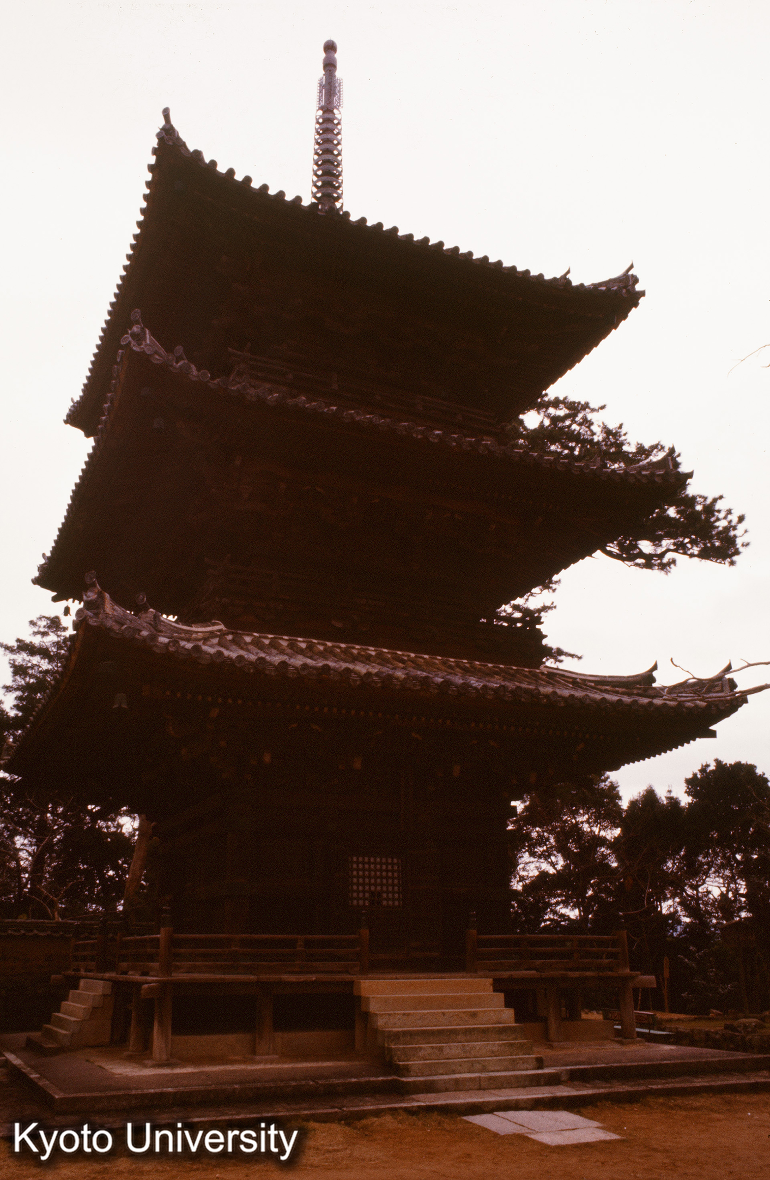 道成寺 三重塔 (1)