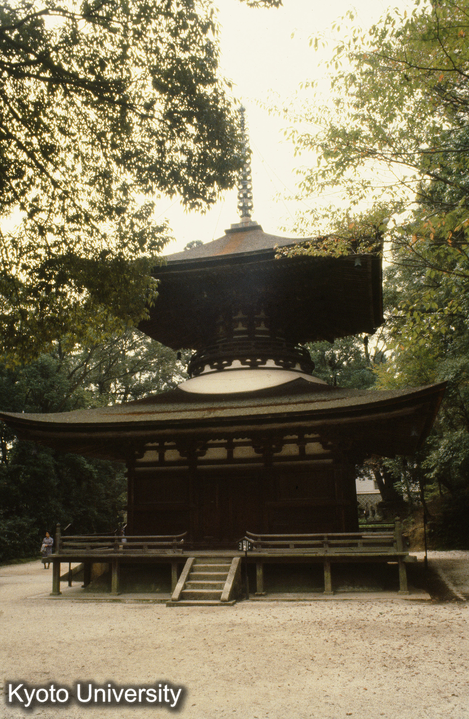石山寺多宝塔 (1)