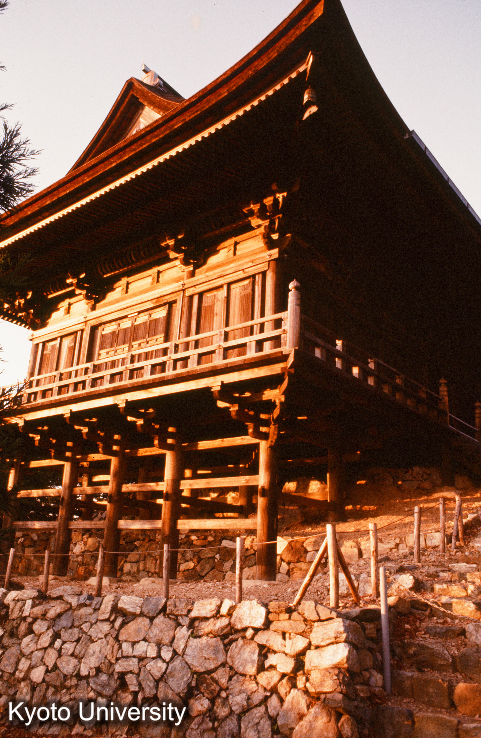 醍醐寺如意輪堂 (1)