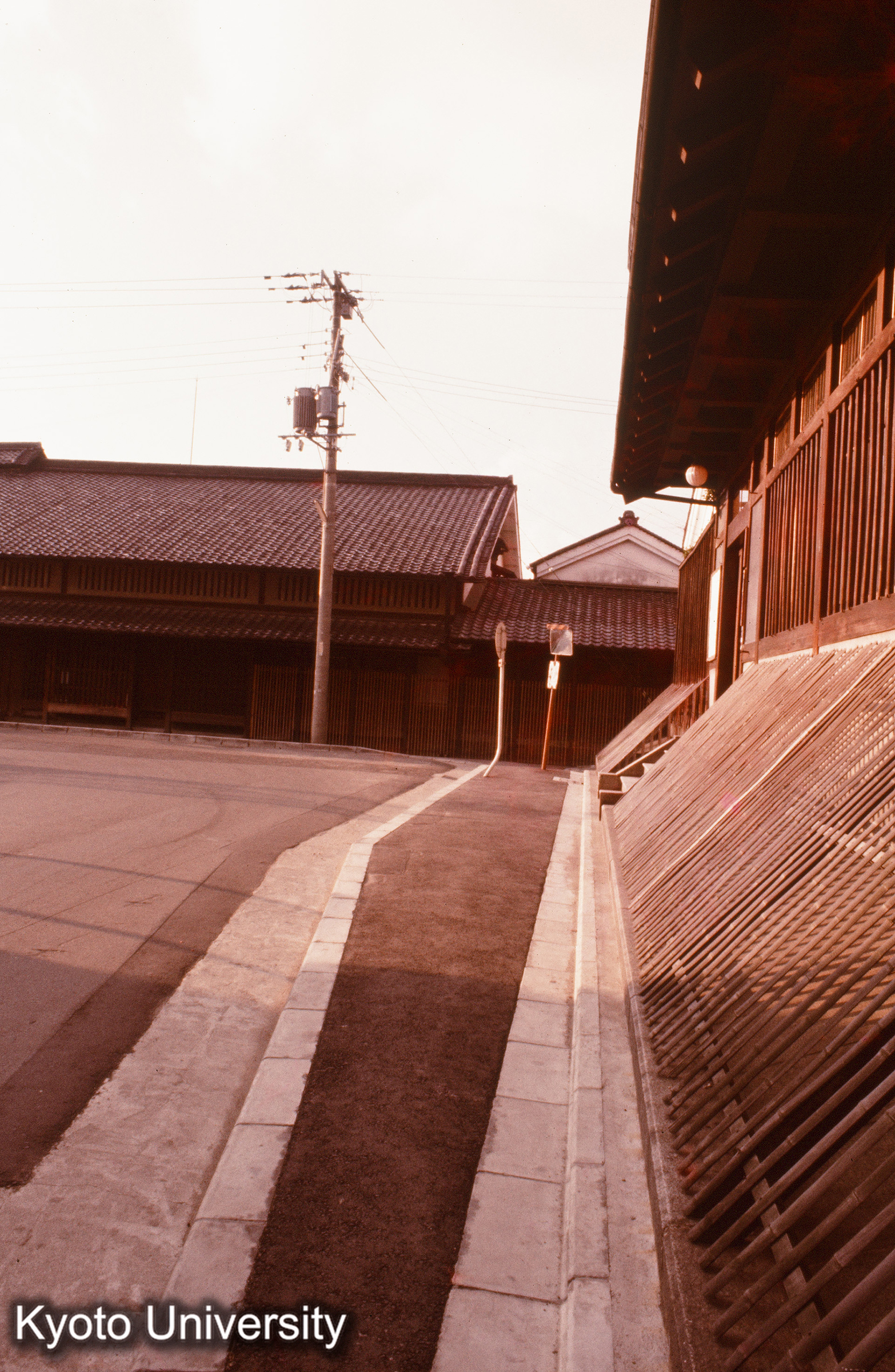 ［スライド］ (1)