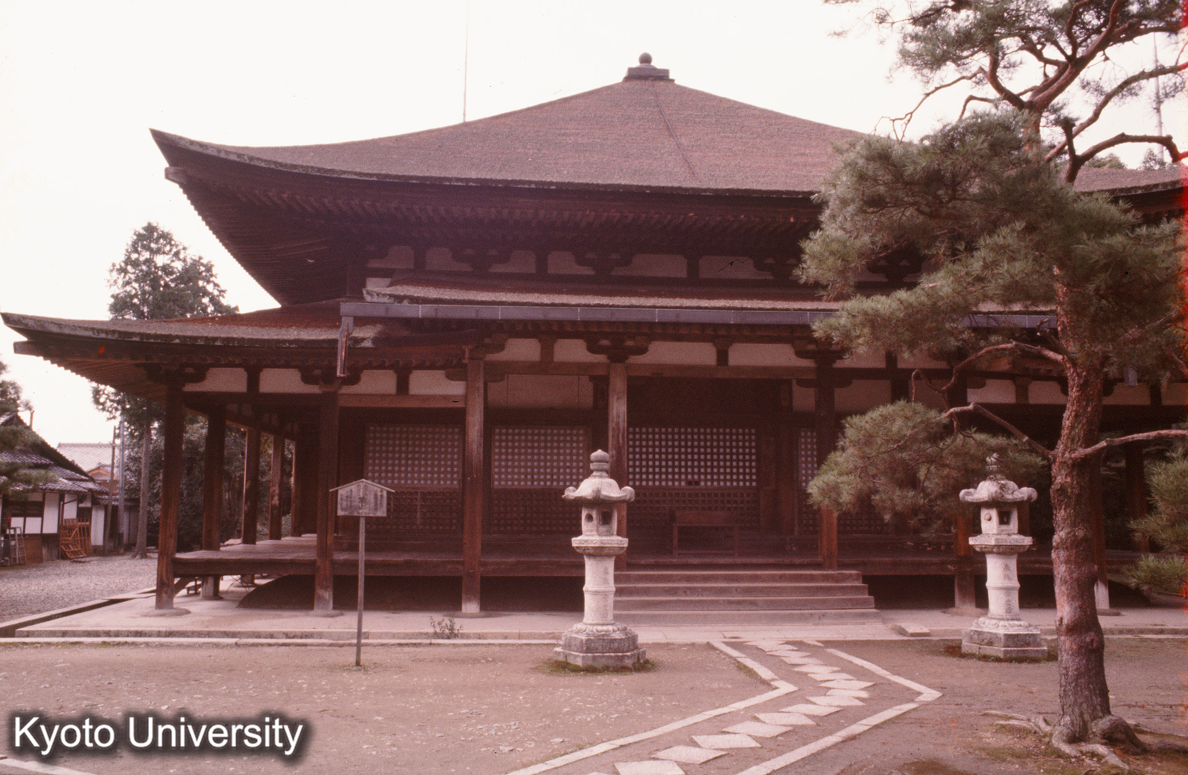 法界寺阿弥陀堂 正面 (1)