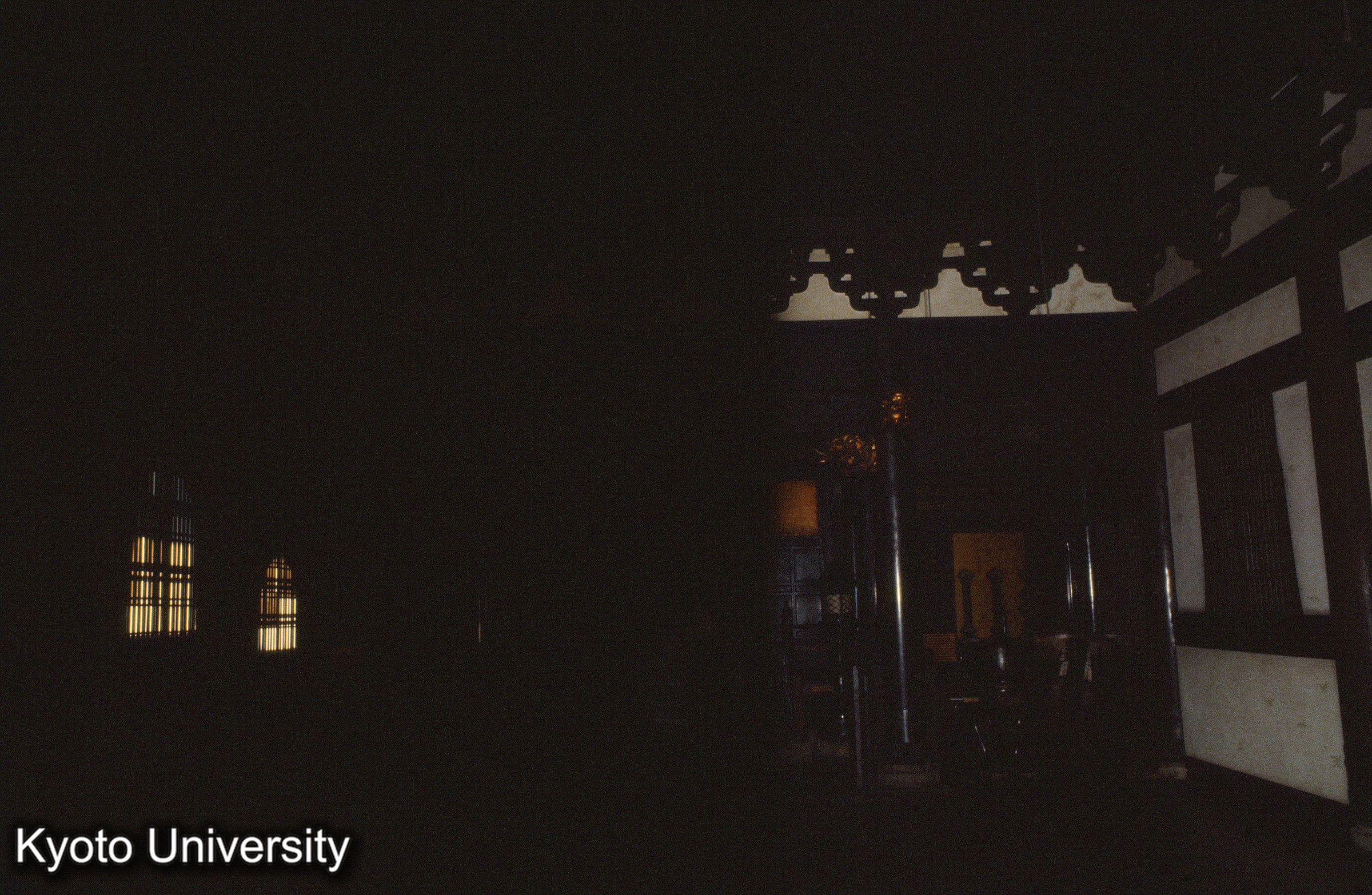 玉鳳院開山堂 (1)