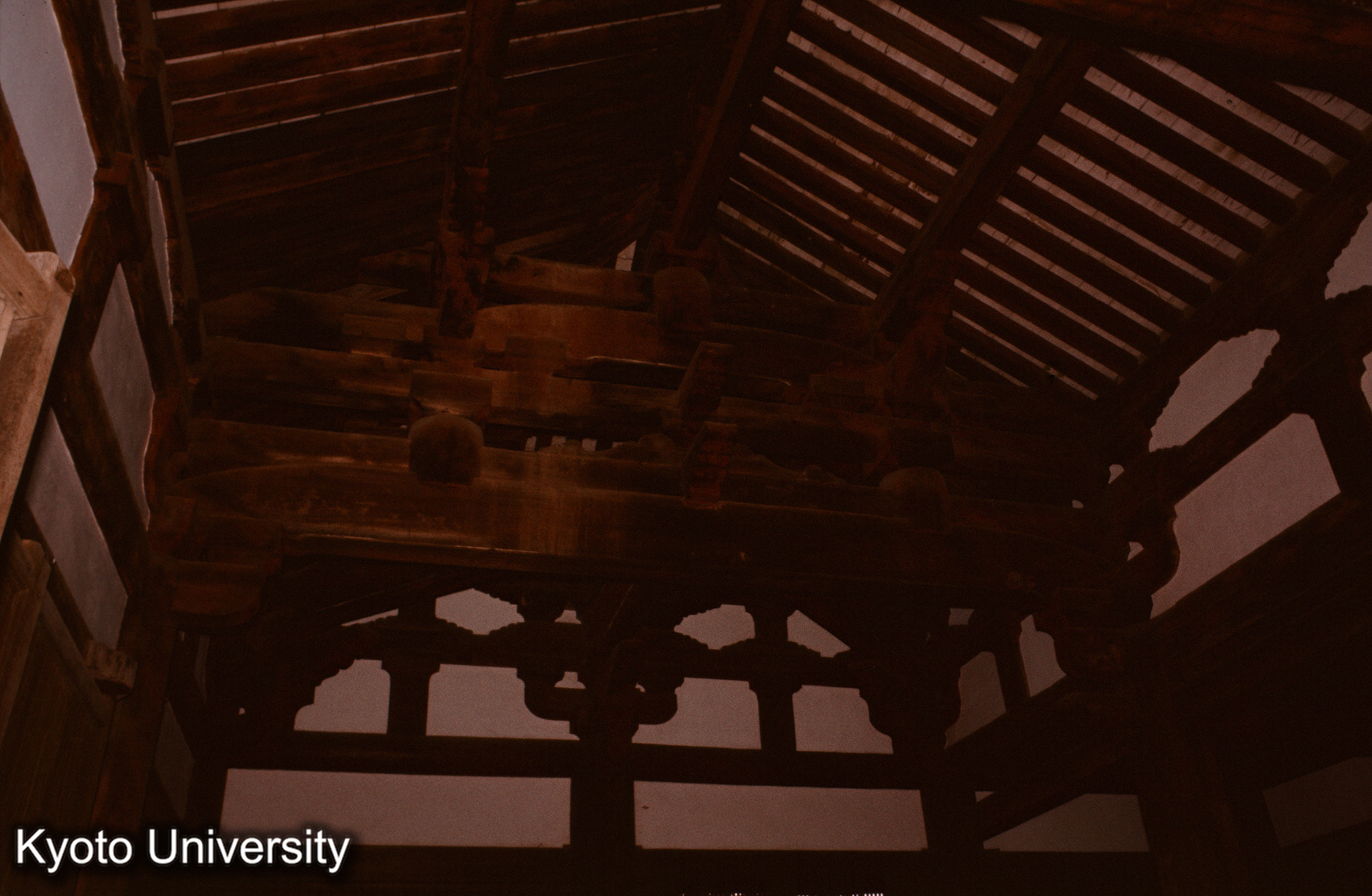 東大寺法華堂礼堂 内部構架_〇 (1)