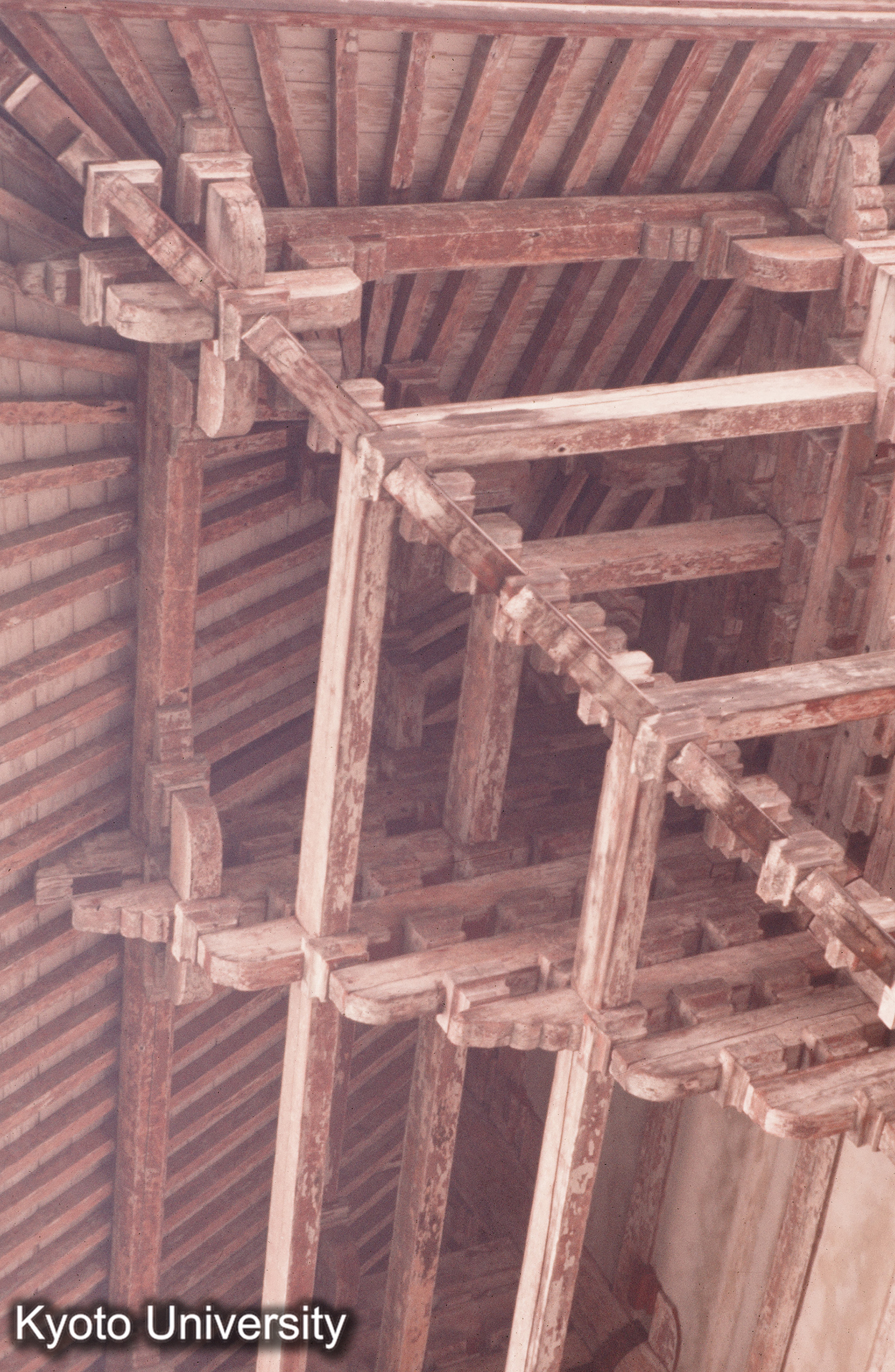 東大寺南大門 隅軒見上げ_〇 (1)