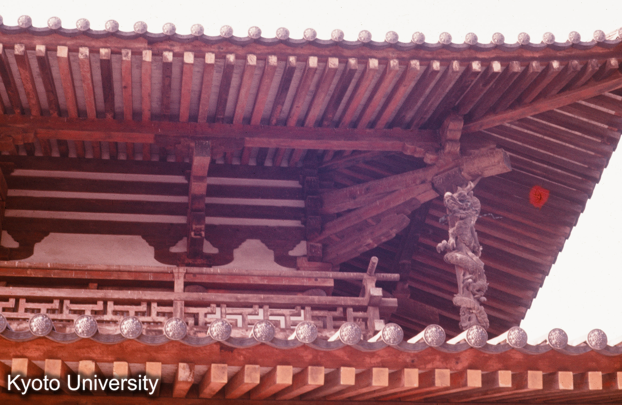 法隆寺 金堂 上層軒 (1)