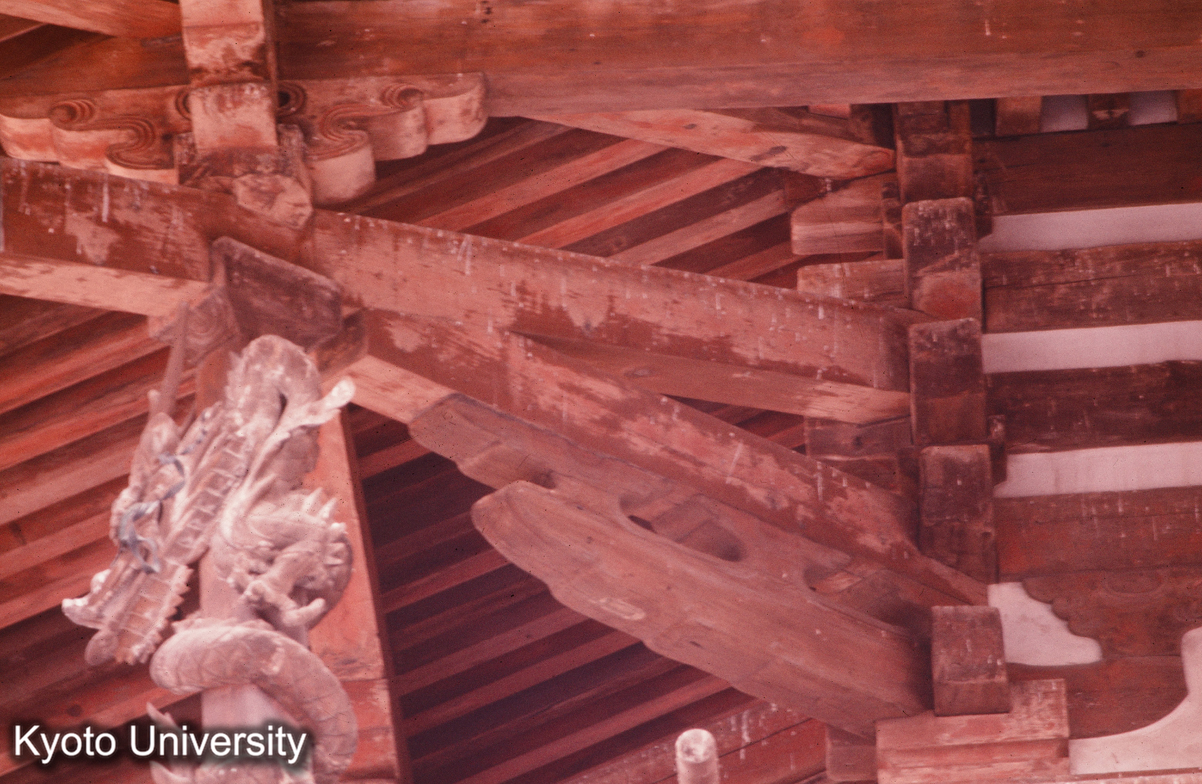 法隆寺 金堂 隅尾垂木 (1)