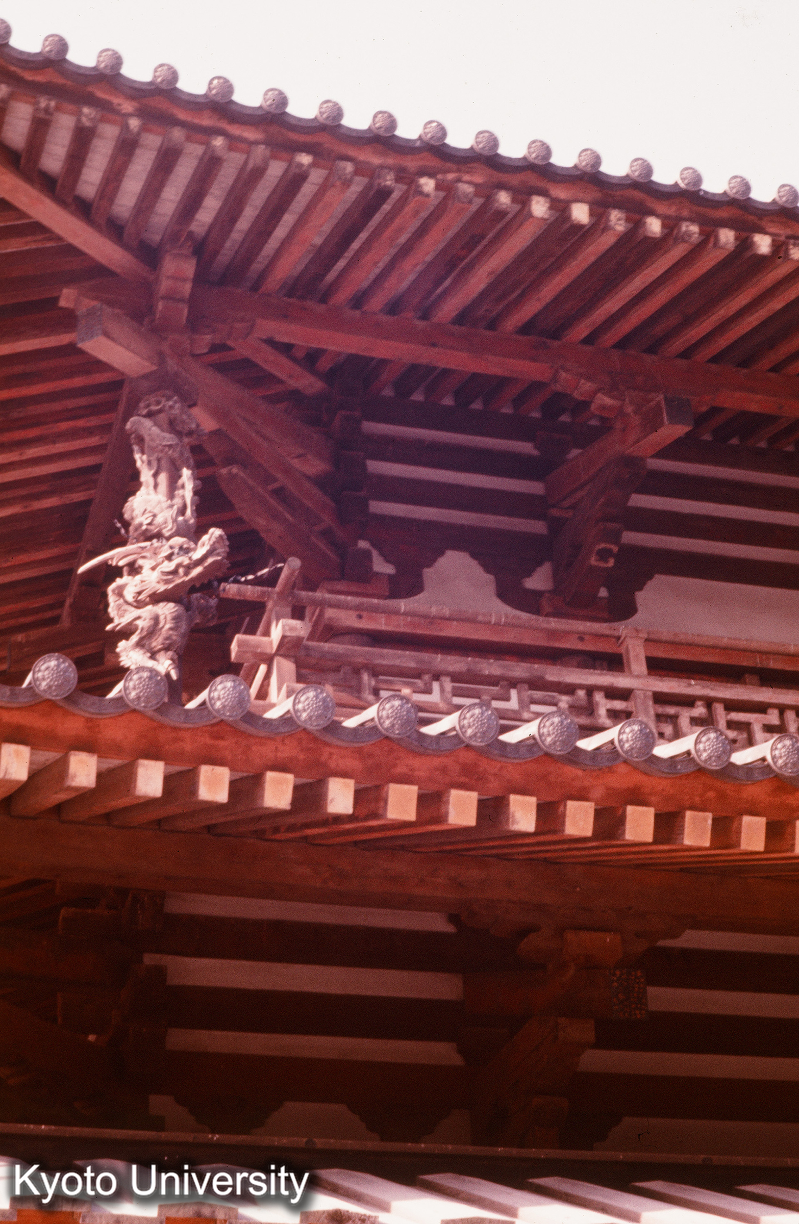 法隆寺 金堂 上層隅軒 (1)