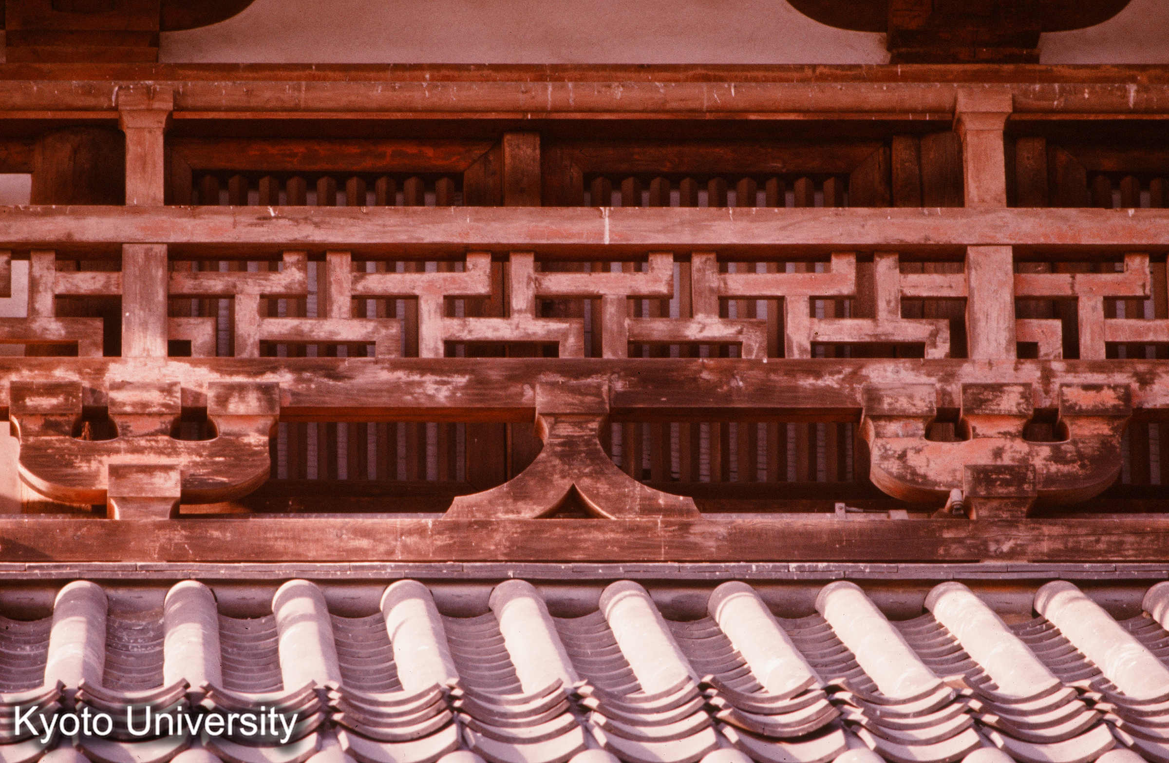 法隆寺 五重塔 卍高欄 (1)