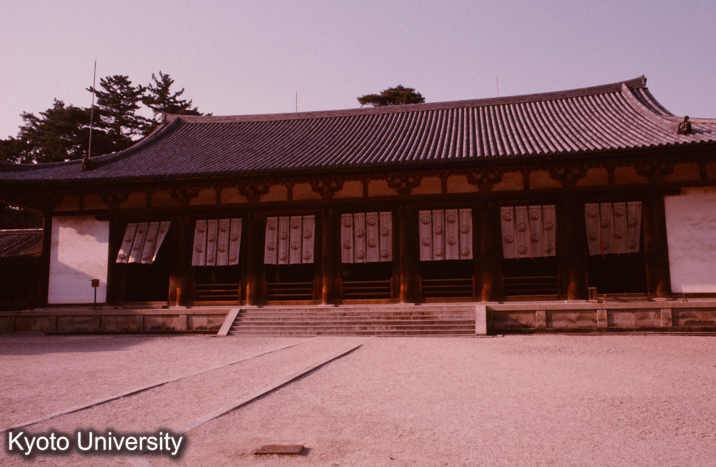 法隆寺 大講堂 正面 (1)