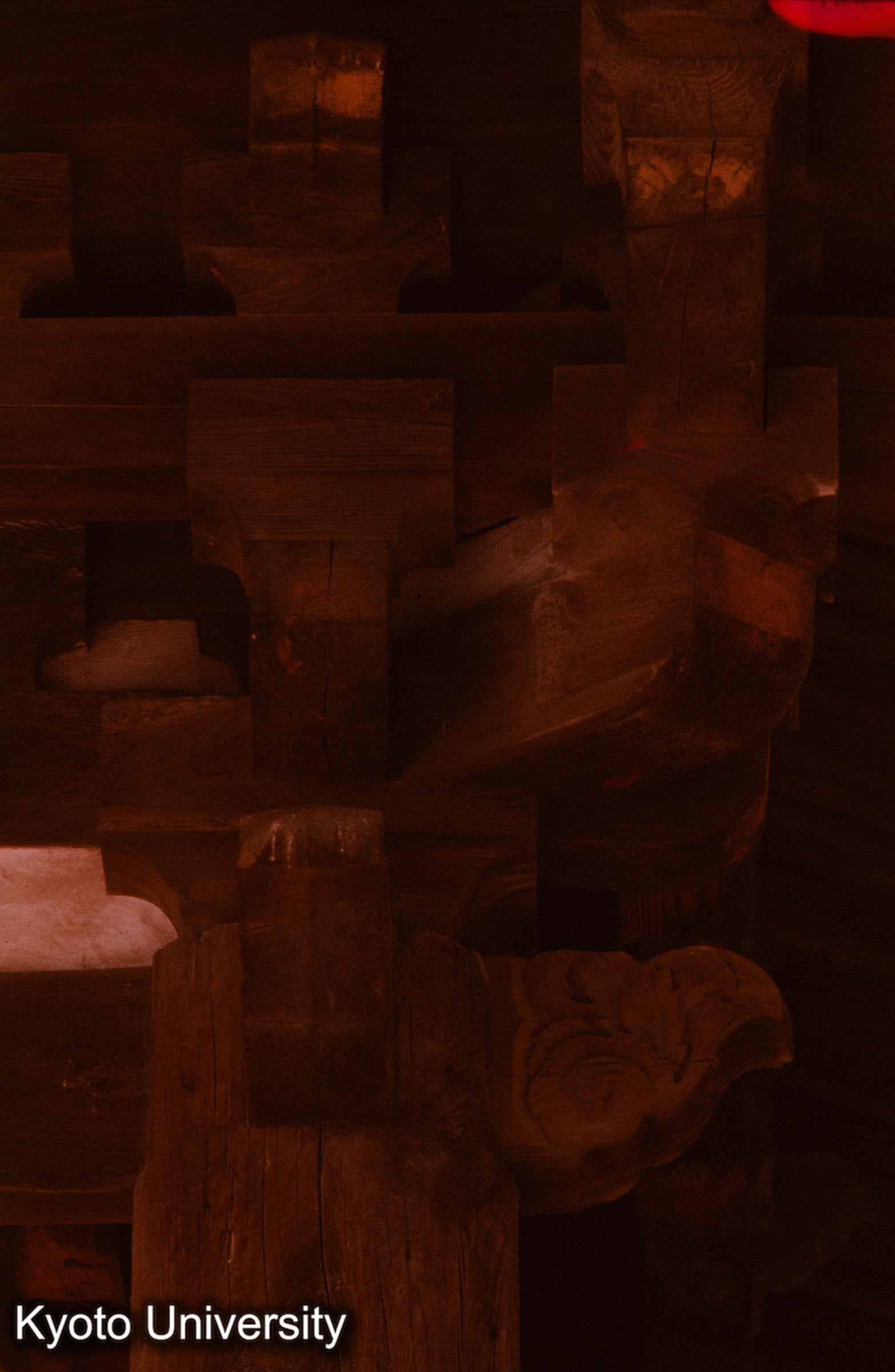 法隆寺 南大門 隅斗栱 木鼻 (1)