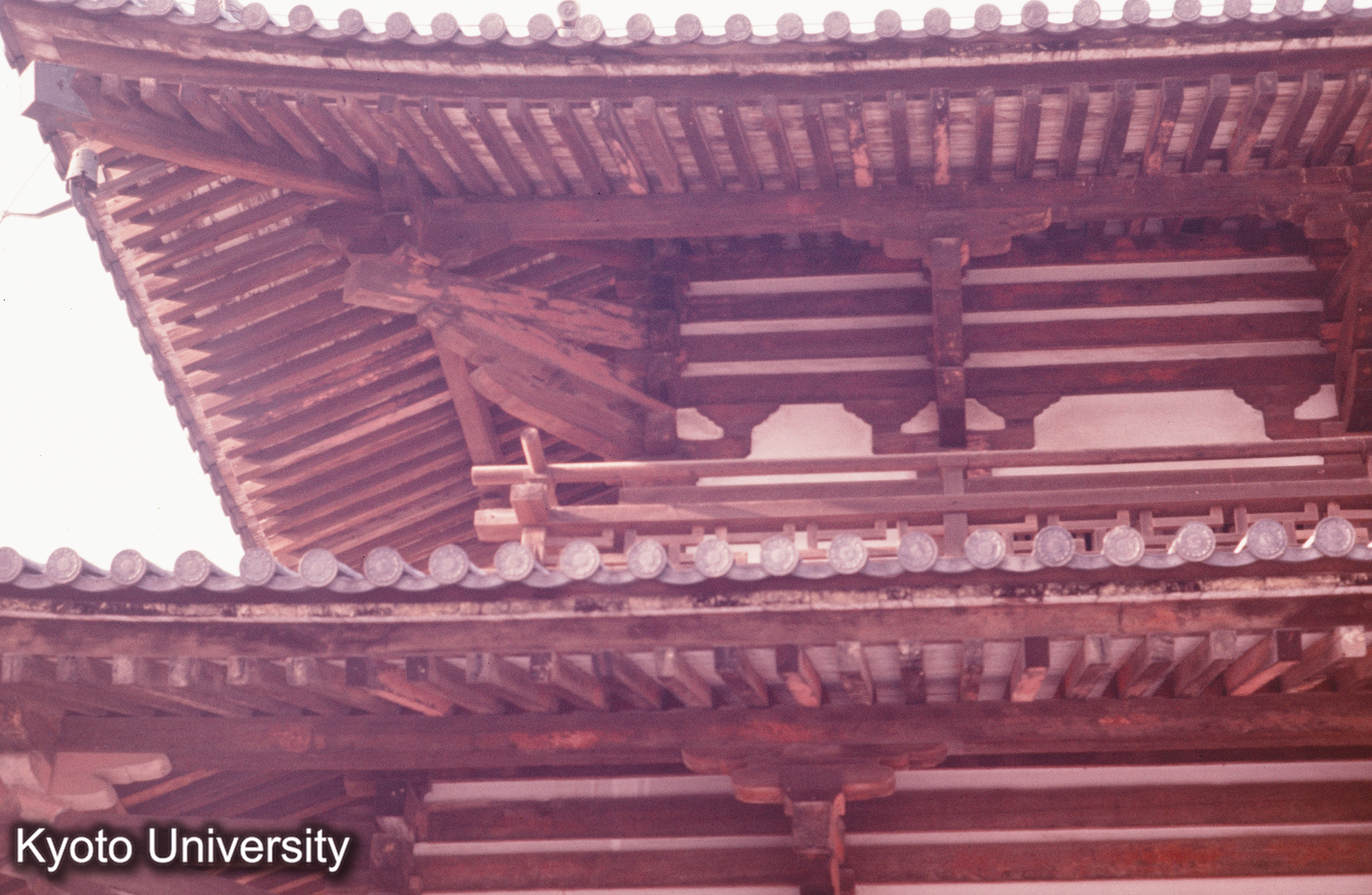 法隆寺 中門 正面軒まわり (1)