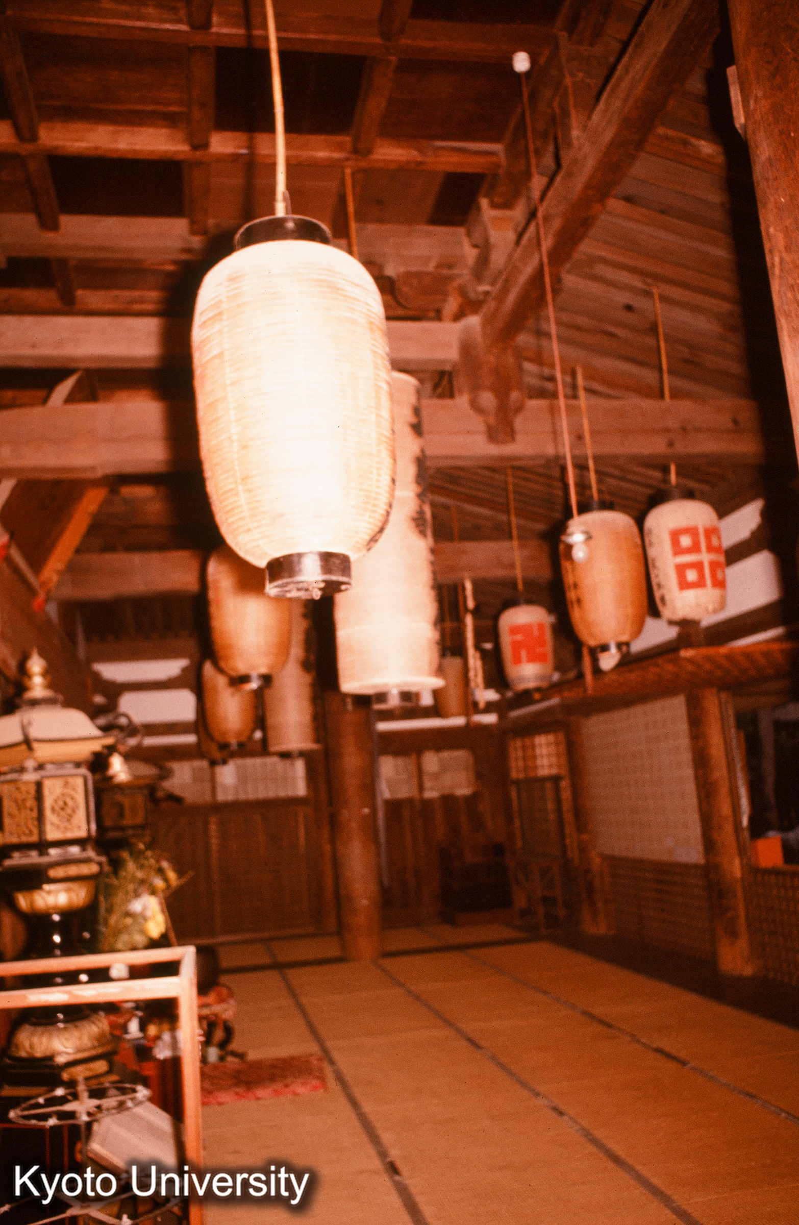 本山寺本堂 外陣 (1)