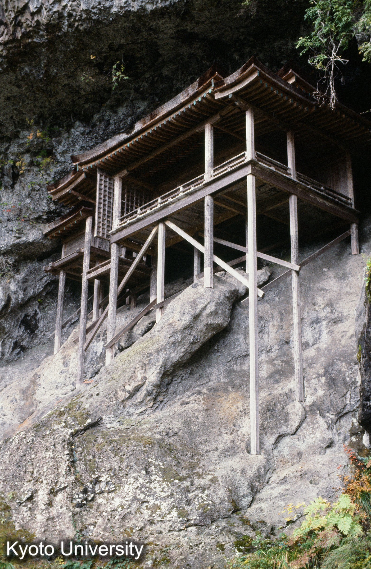 三仏寺 投入堂 (1)