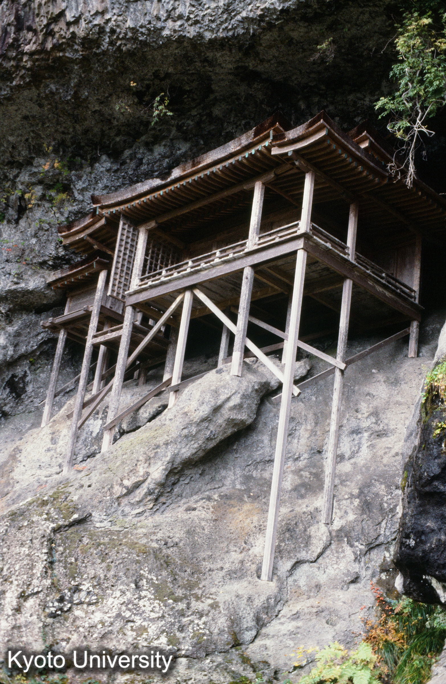 三仏寺 投入堂 (1)