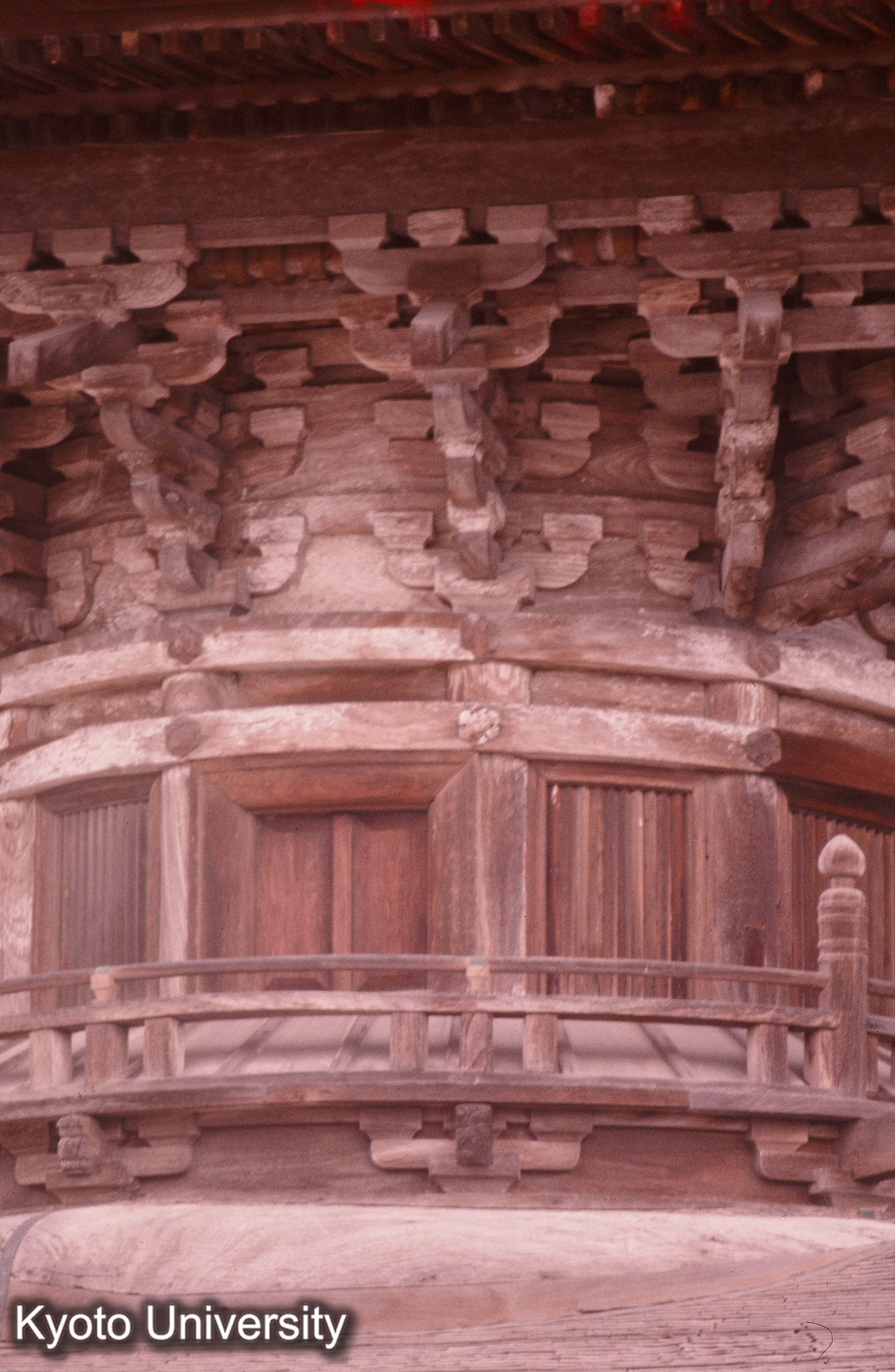 閼伽井坊多宝塔 上層斗栱詳細 (1)