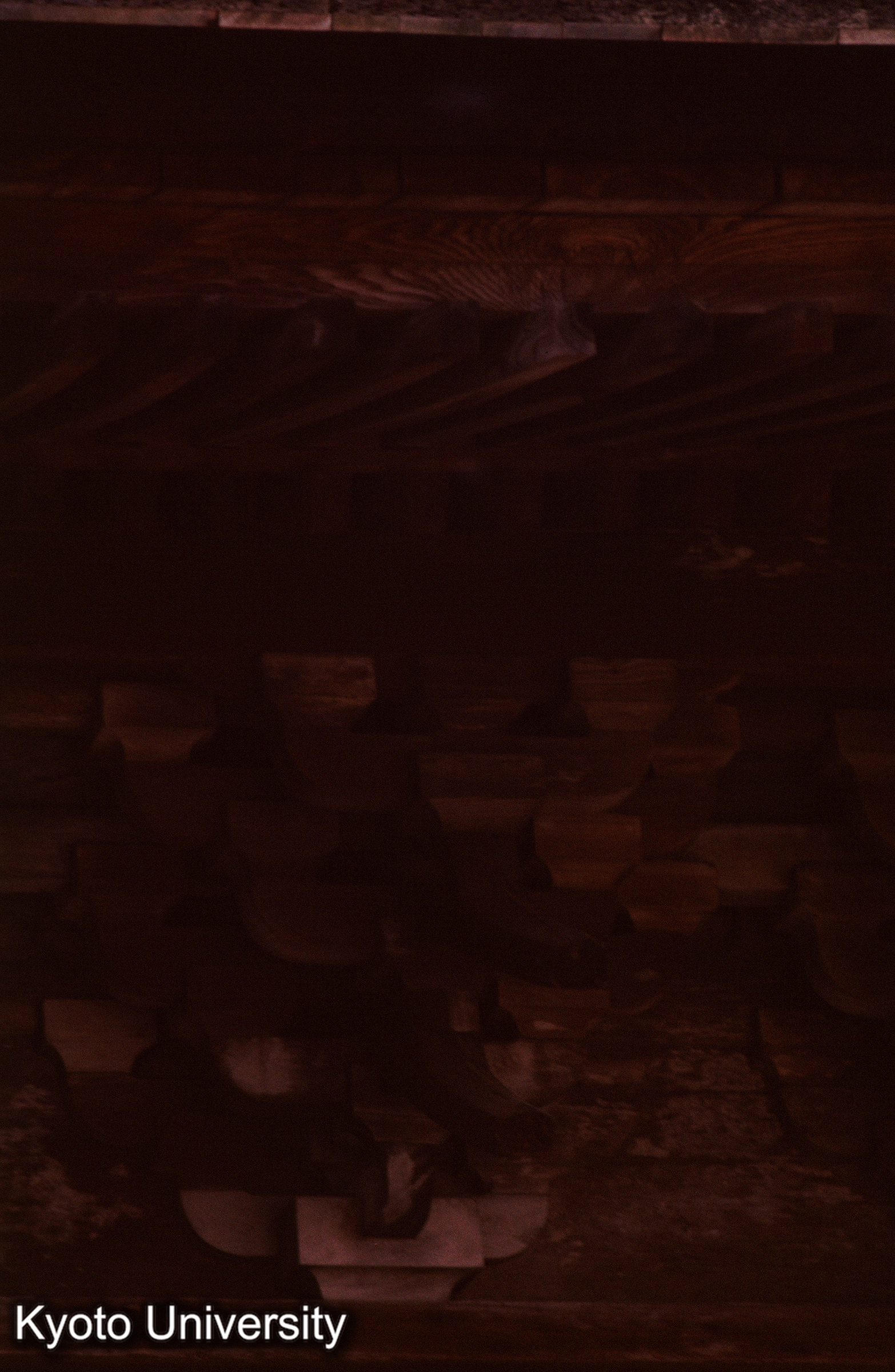 功山寺仏殿 上層 詰組斗栱_×暗 (1)