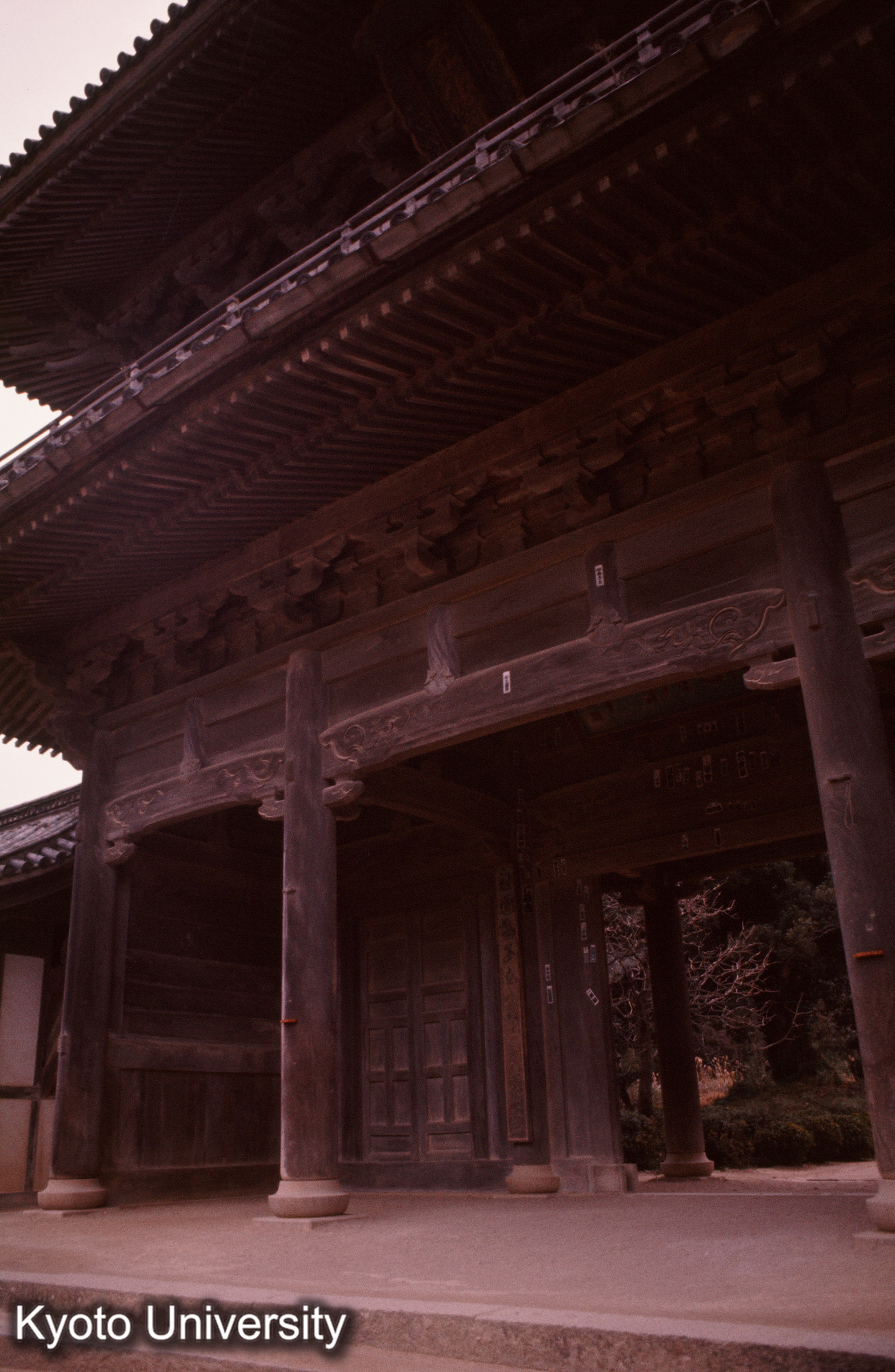 東光寺三門 正面詳細 (1)